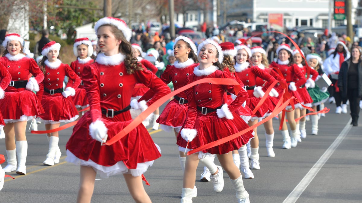 Dover Tennessee Christmas Parade 2022 Photo Gallery : 58Th Annual Falmouth Christmas Parade