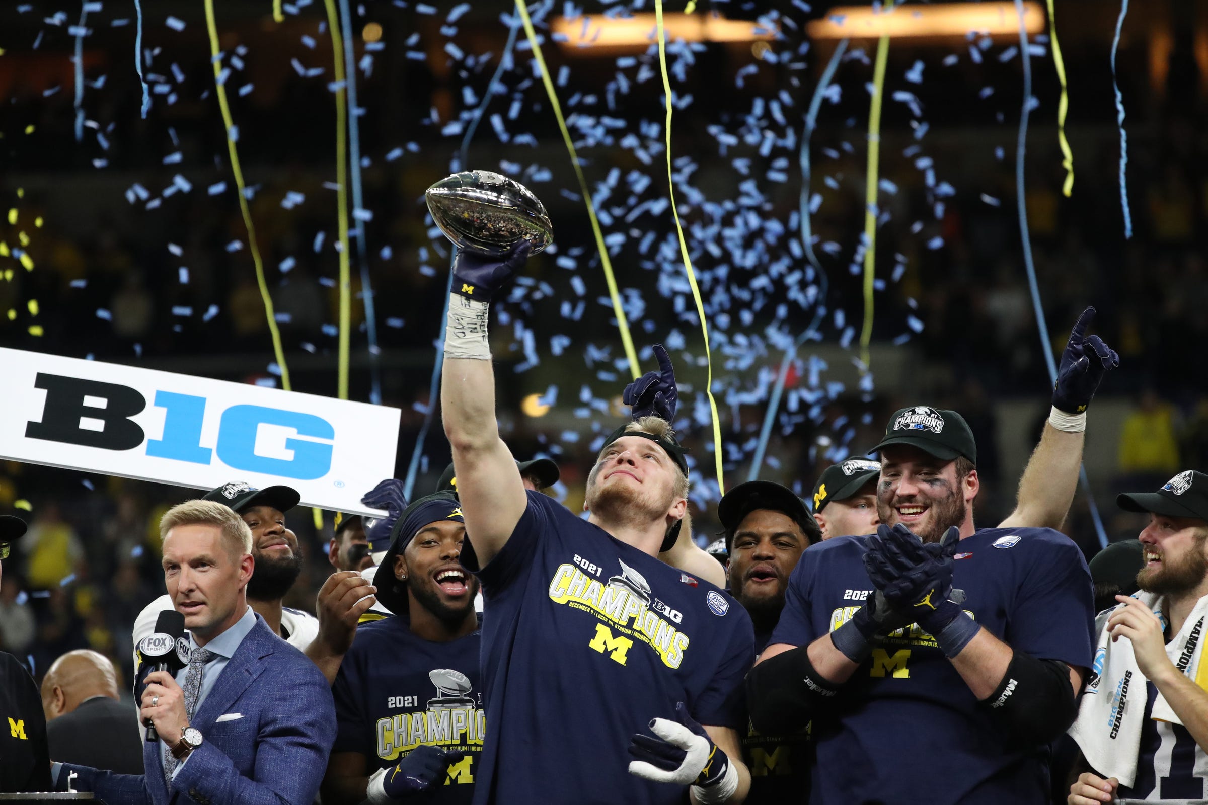 Michigan football's Aidan Hutchinson wins Lombardi Award