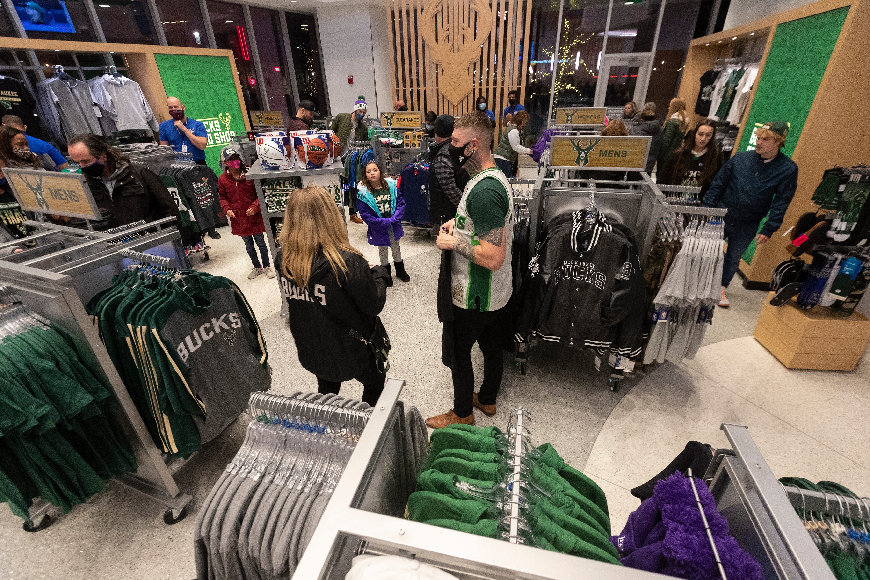 milwaukee bucks store fiserv forum