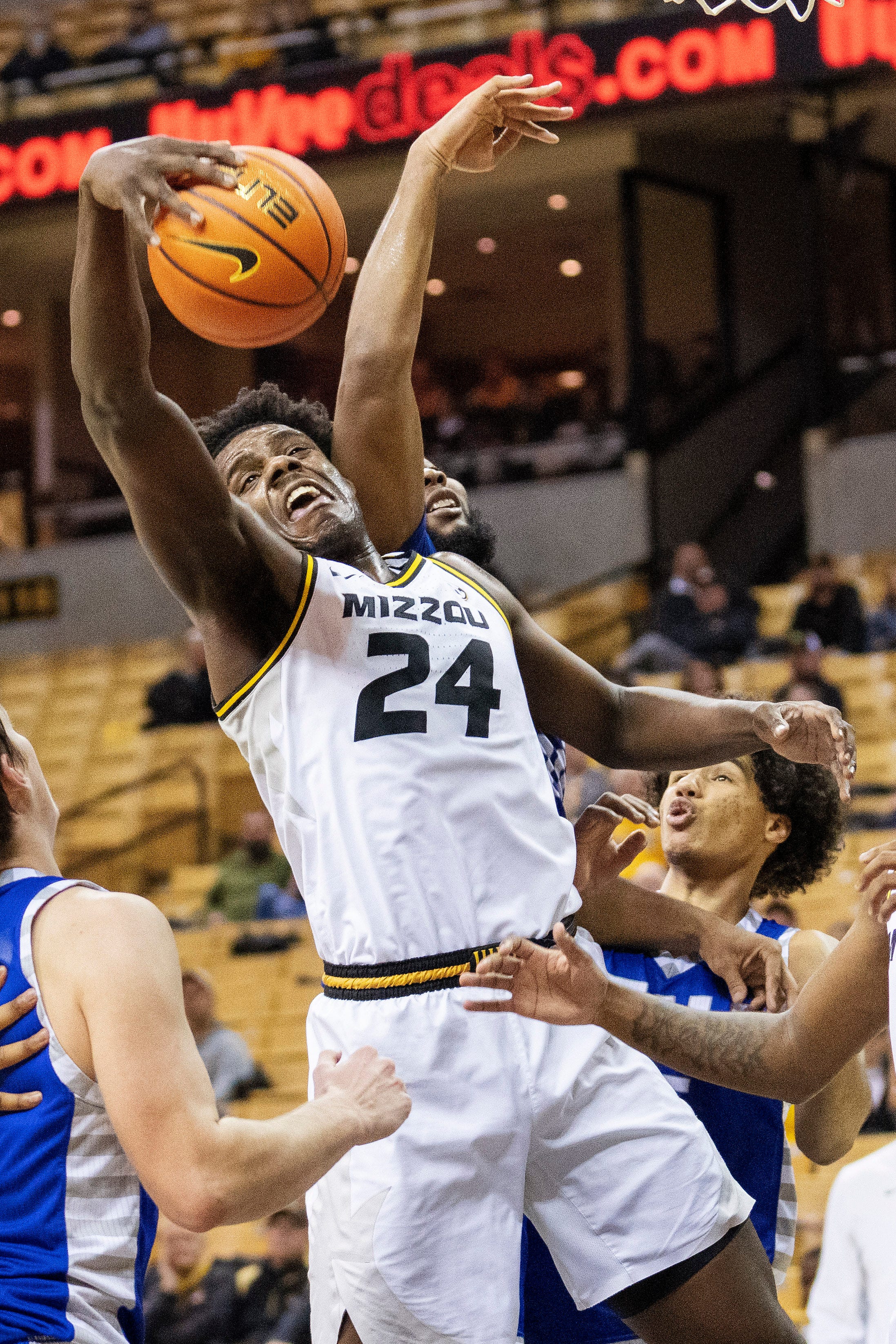 Mizzou Sports Podcast: MU Basketball Renews Border War Against Kansas