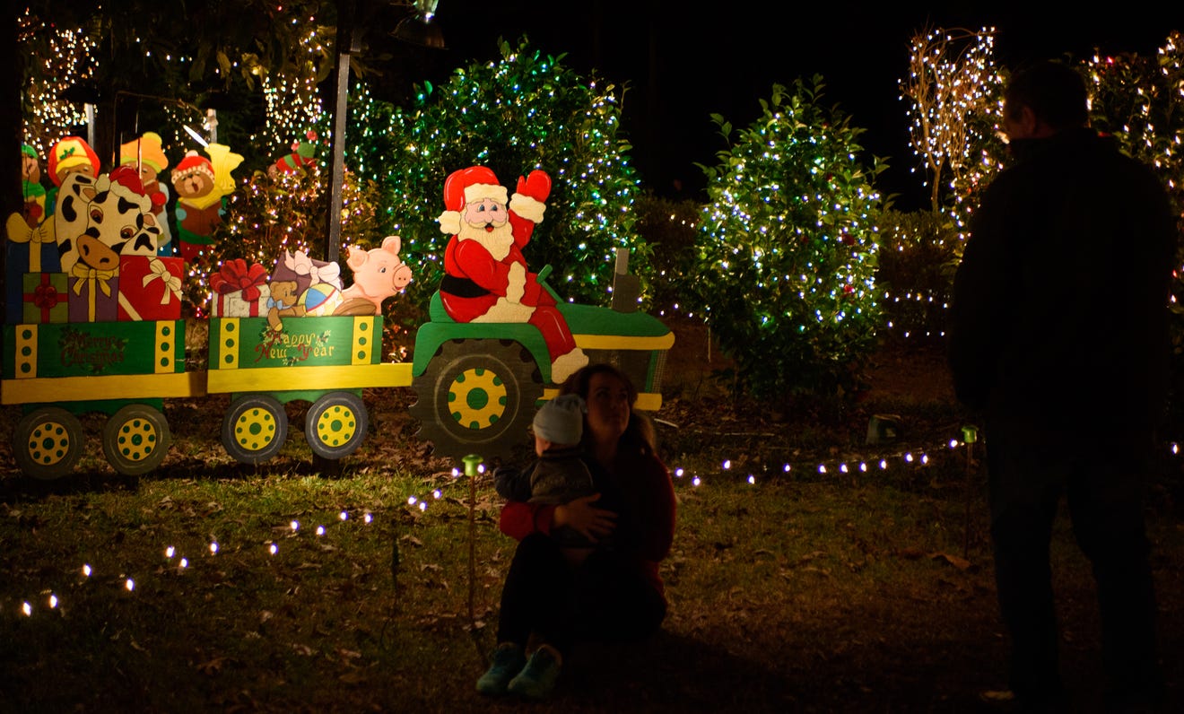 Where to see Christmas lights in Hattiesburg, Purvis, Sumrall, Petal