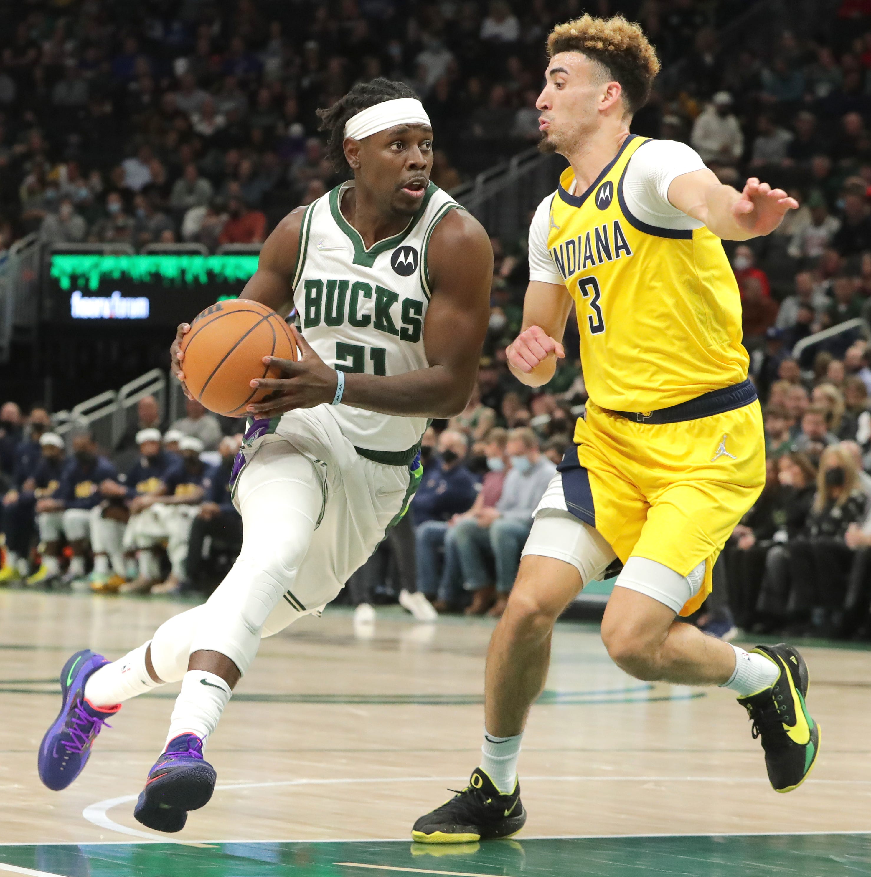 Milwaukee Bucks Vs. Indiana Pacers Photos