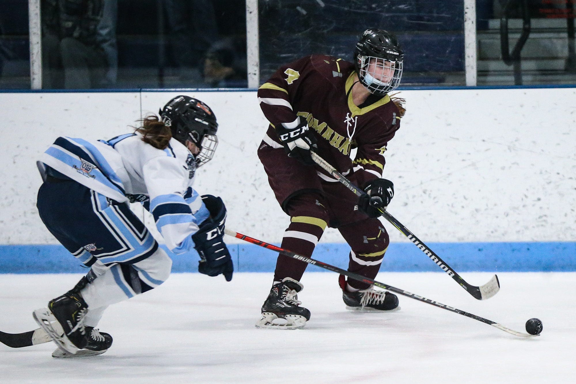 Algonquin vs Franklin Girls Ice Hockey: Mallory Farrell filling gap