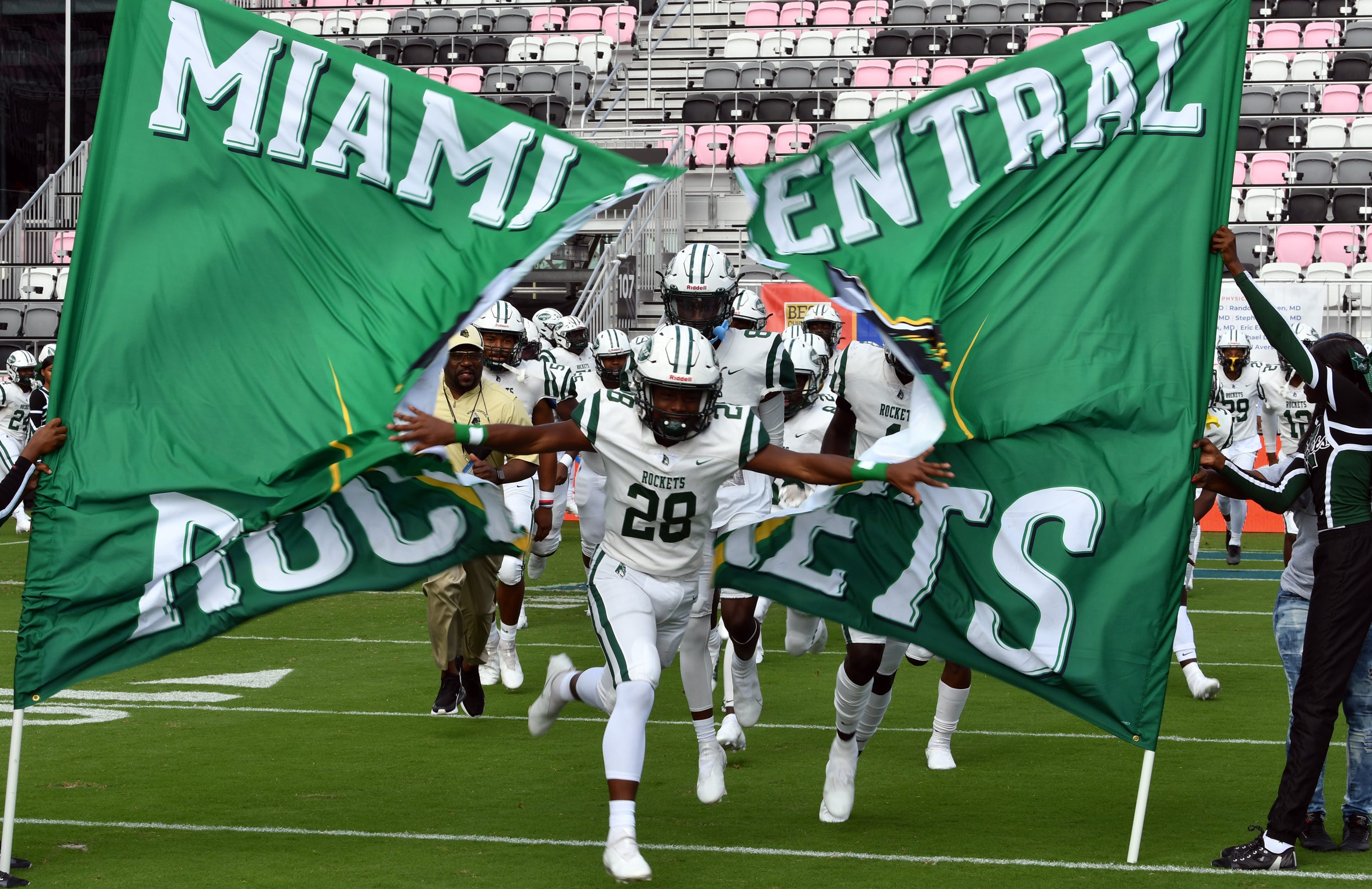 High School Football: FHSAA Class 2M Regional Championship Previews