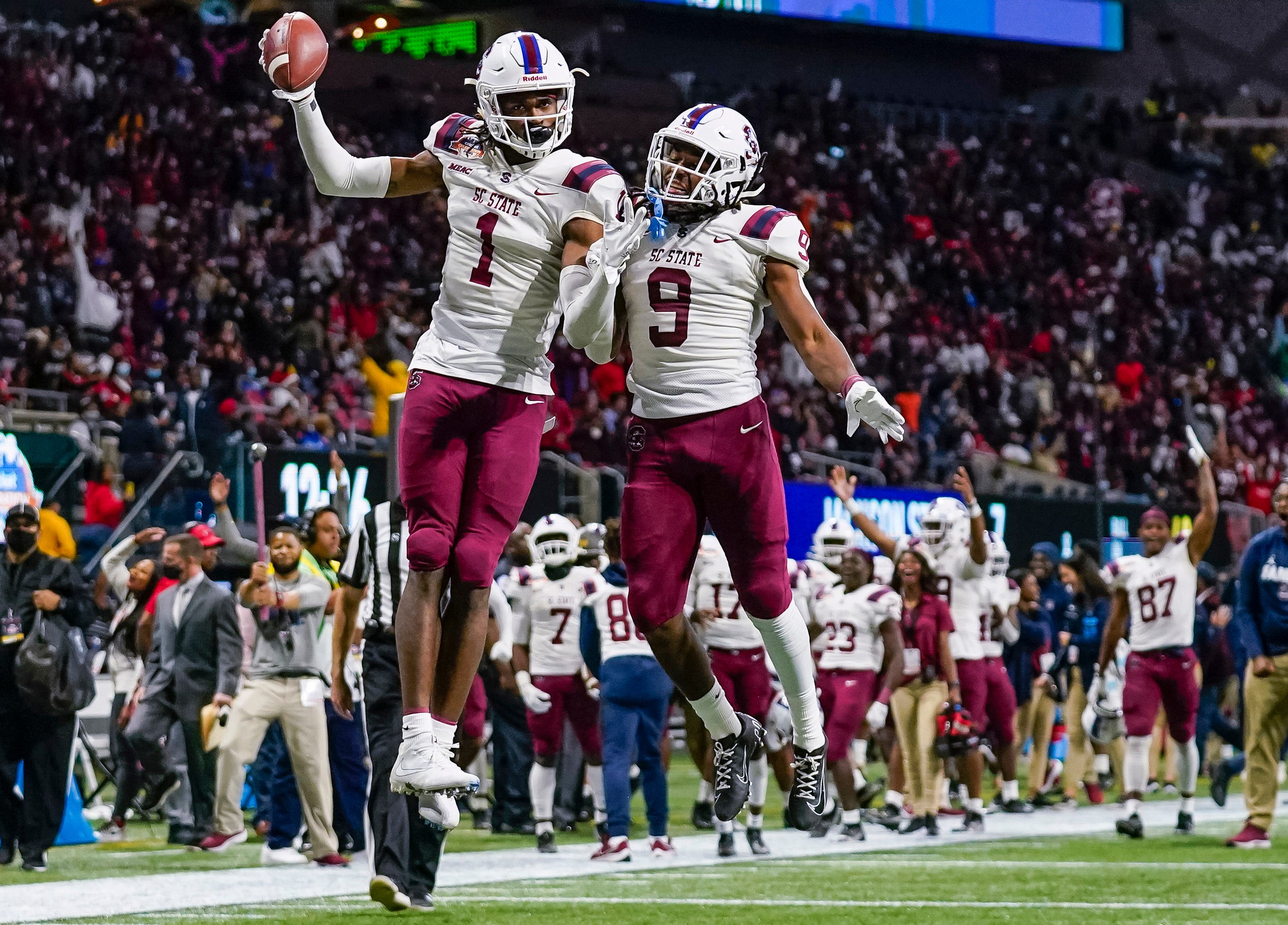 South Carolina State Dominates Jackson State To Win Celebration Bowl