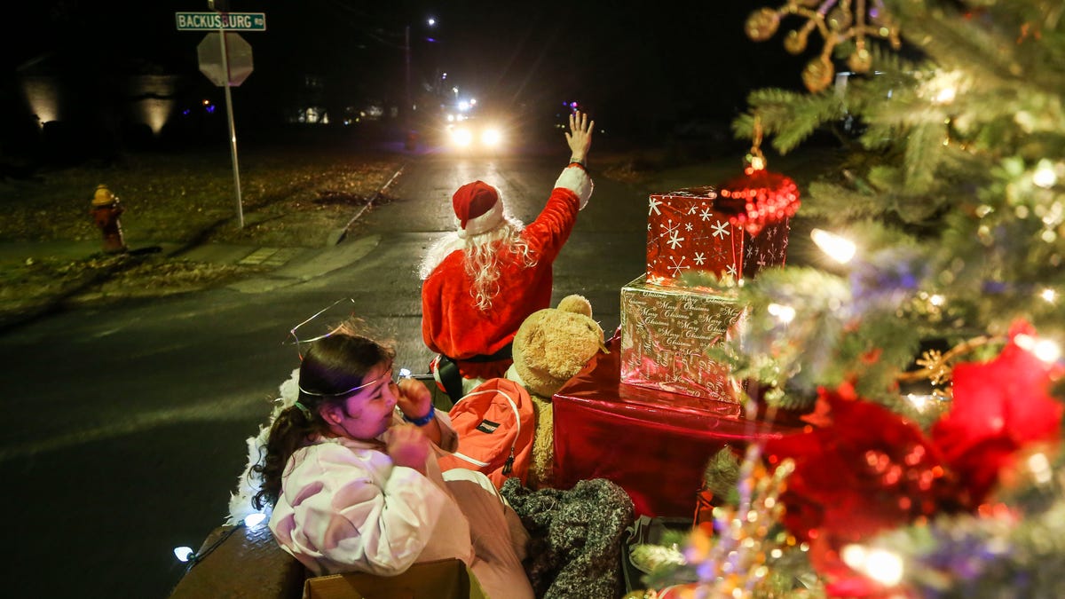 Fort Campbell Christmas Tree Giveaway 2022 Santa, Presents Come Early For Mayfield, Kentucky Children