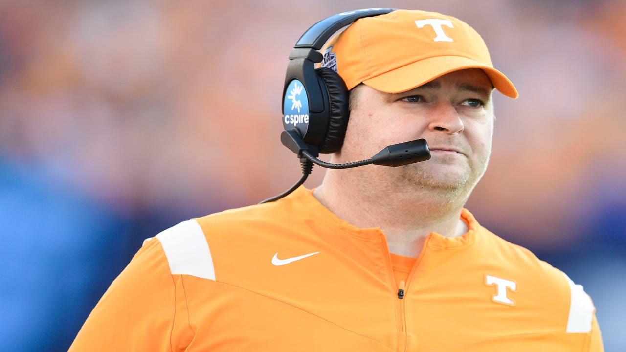 Arriba 99+ imagen who is the tennessee football coach