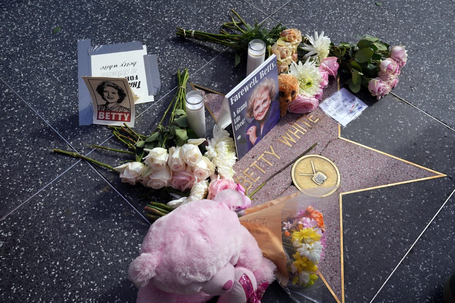 December 31, 2021 : A memorial to Betty White at her star on the Hollywood Walk of Fame following news of her death at age 99. 