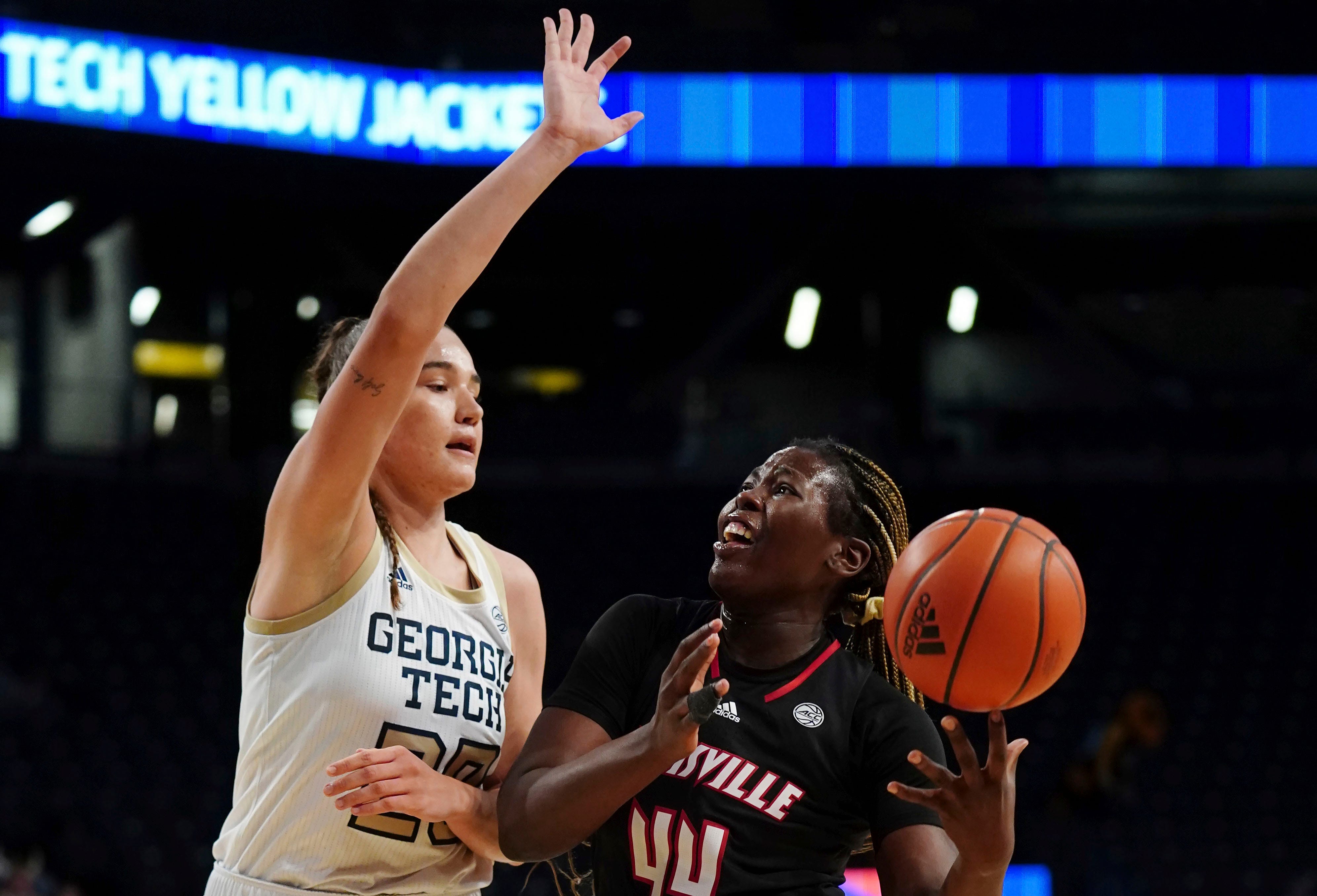 Louisville Women's Basketball: Olivia Cochran Shines In The Post