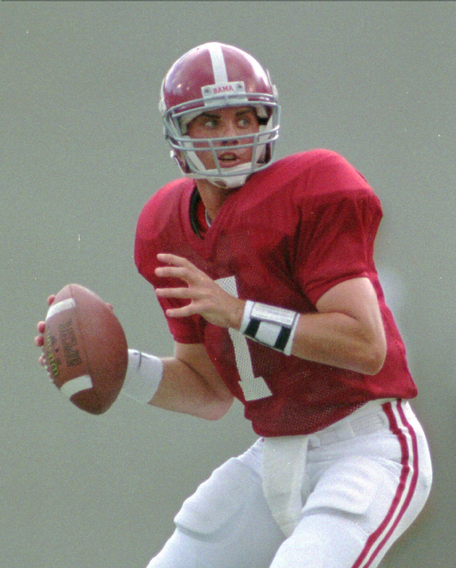 ExAlabama QB Jay Barker arrested after allegedly attempting to hit two
