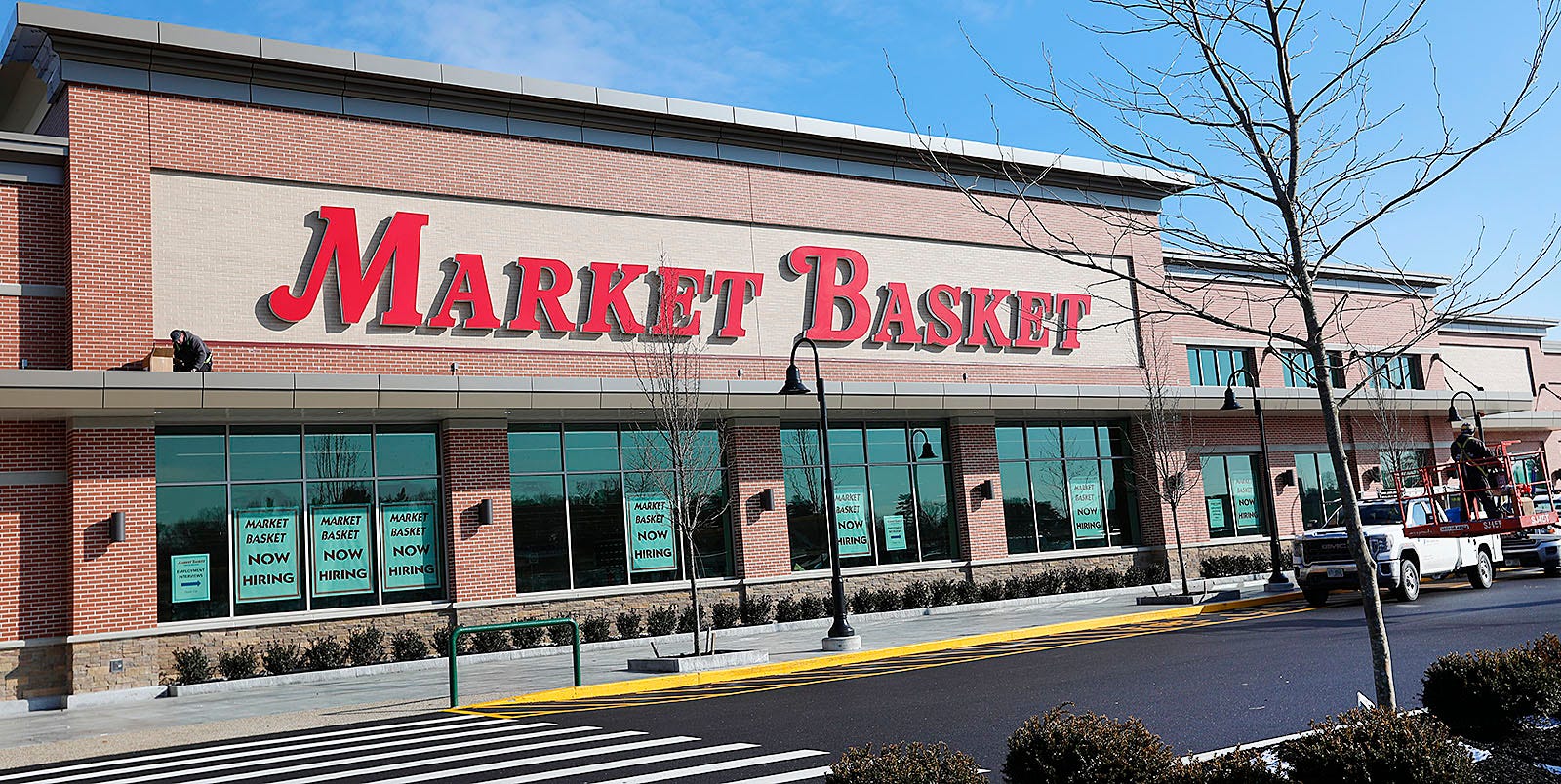 Here S The Latest On The Delayed Opening Of Hanover S Market Basket   4a9a6a29 Cd77 4768 B257 9a78b847a544 012422 Gd HAN Market04.JPG