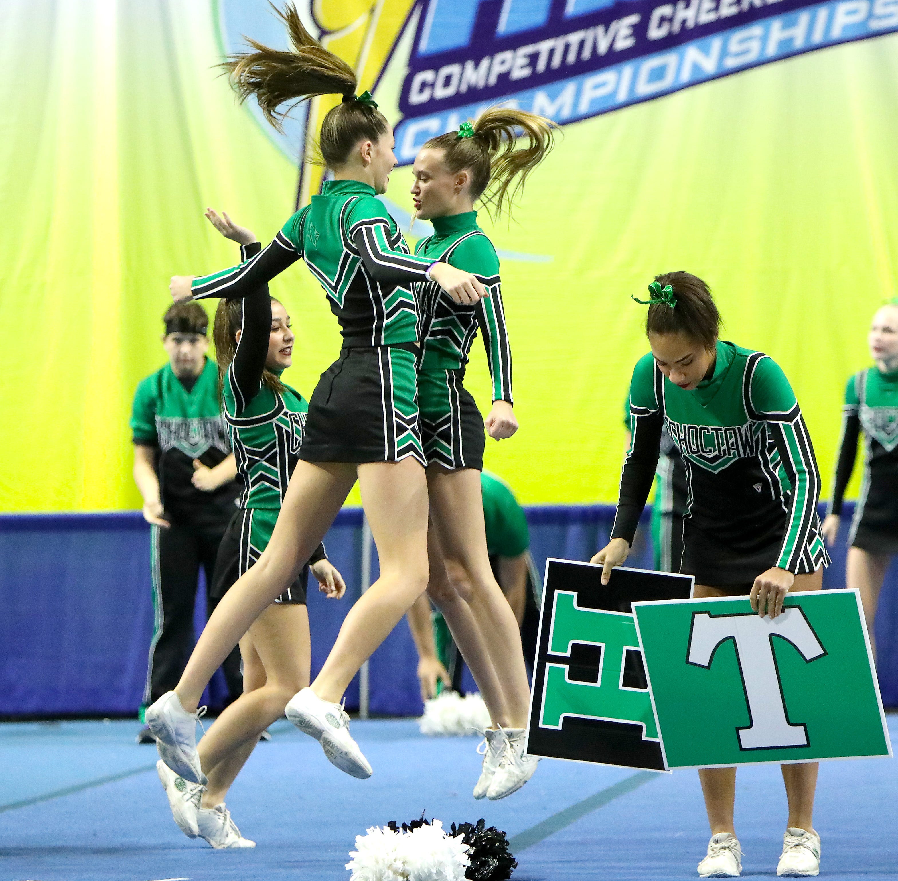 Northeast Florida teams win 2022 FHSAA state cheerleading championships