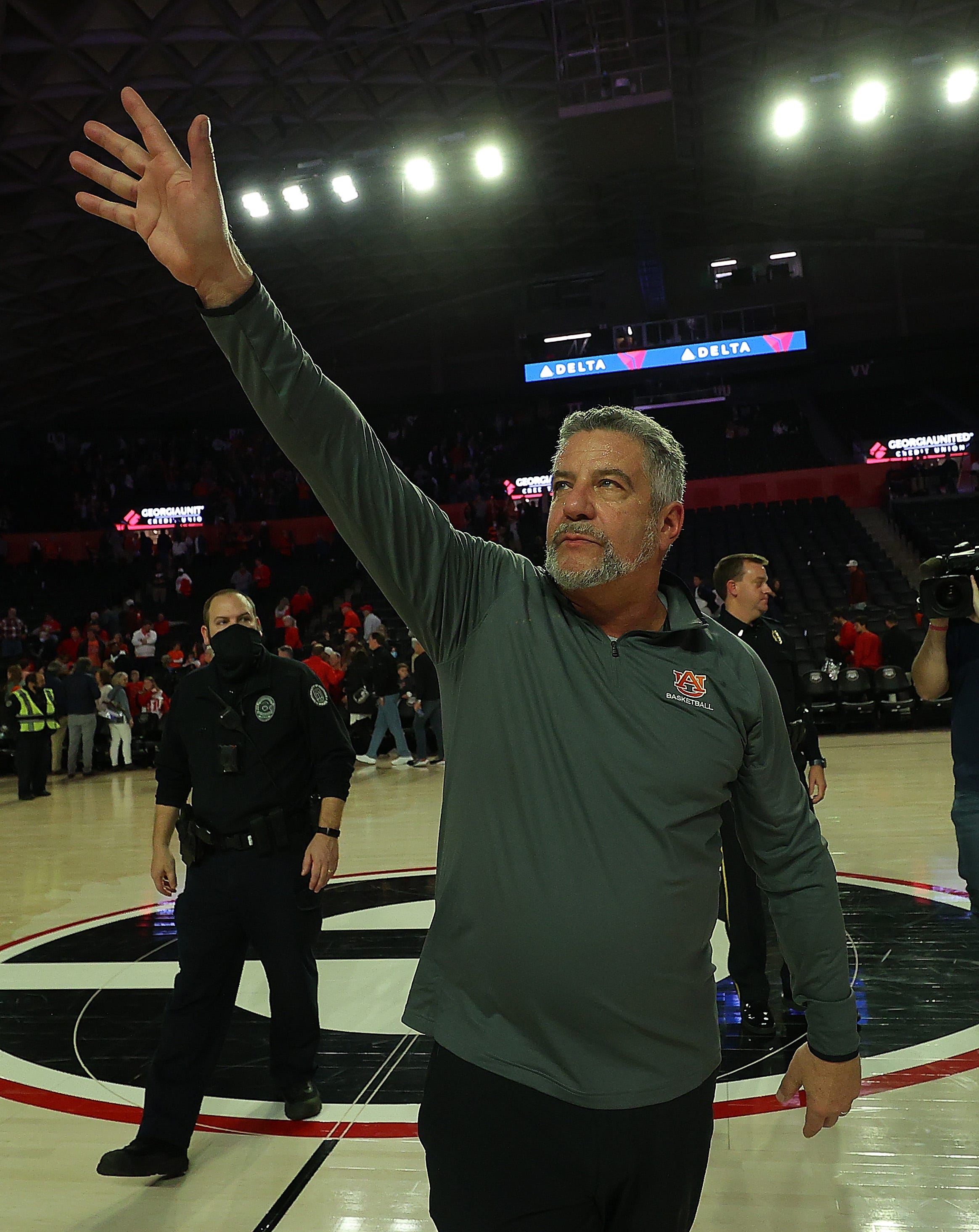 Auburn Basketball's Bruce Pearl Likens Coaching To 'The Godfather'