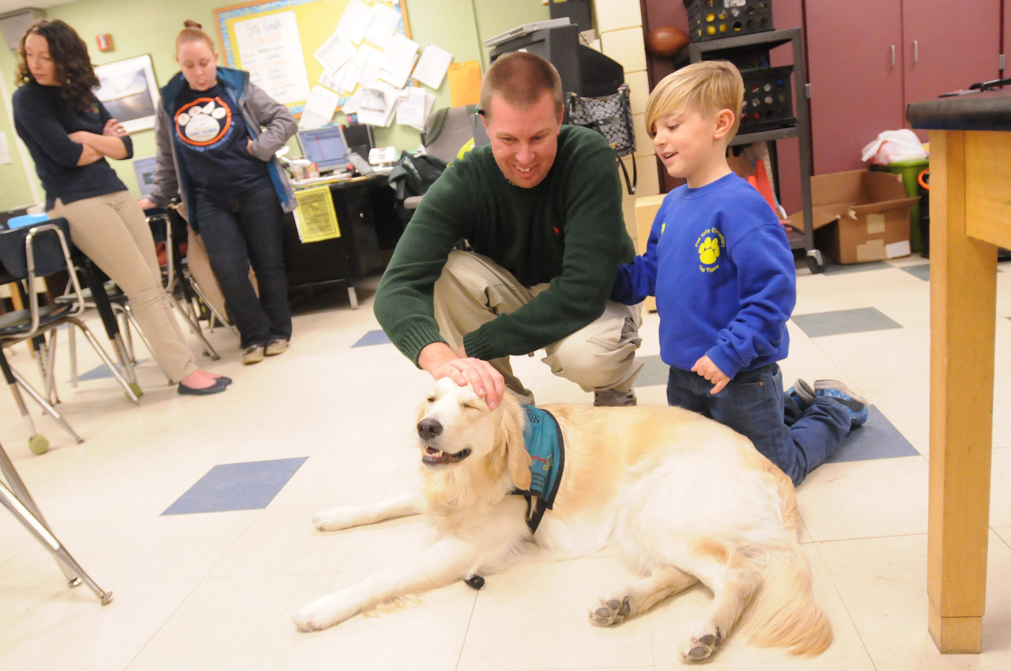 are assistance dogs allowed in schools