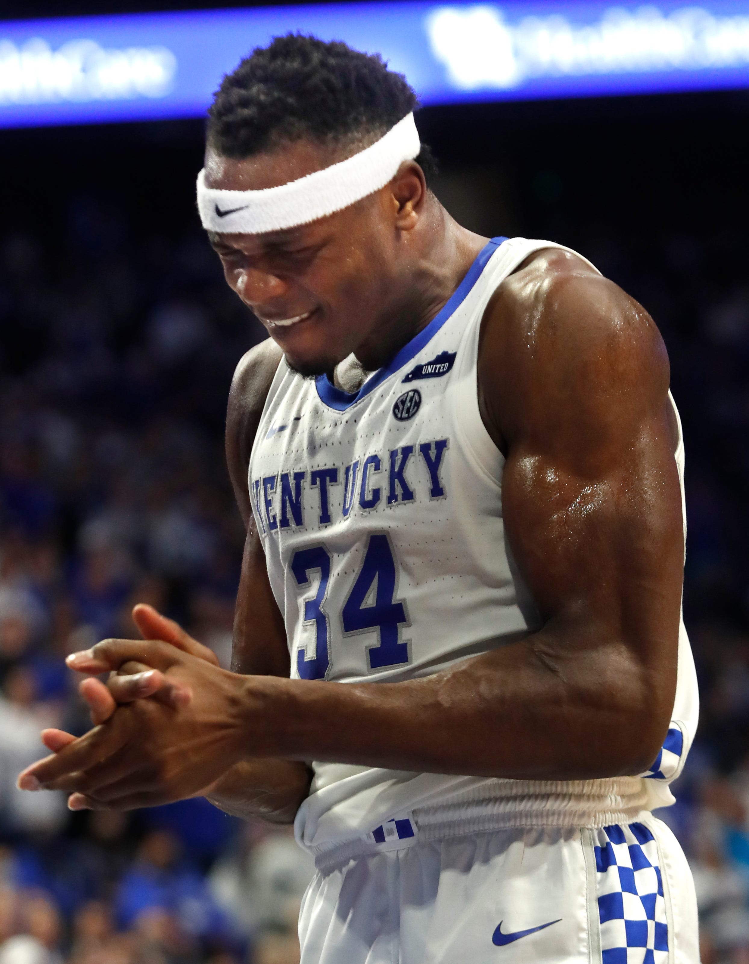 Oscar Tshiebwe, Kentucky Basketball Star Named SEC Player Of The Year