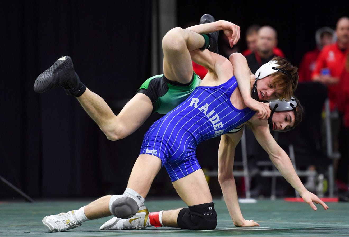 South Dakota state wrestling results Thursday as SDHSAA meet begins