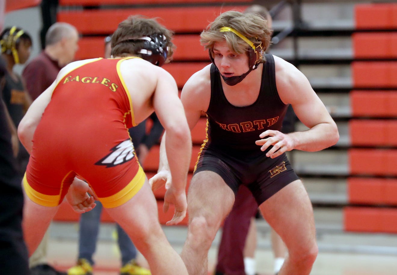 OHSAA wrestling District highlights from central Ohio