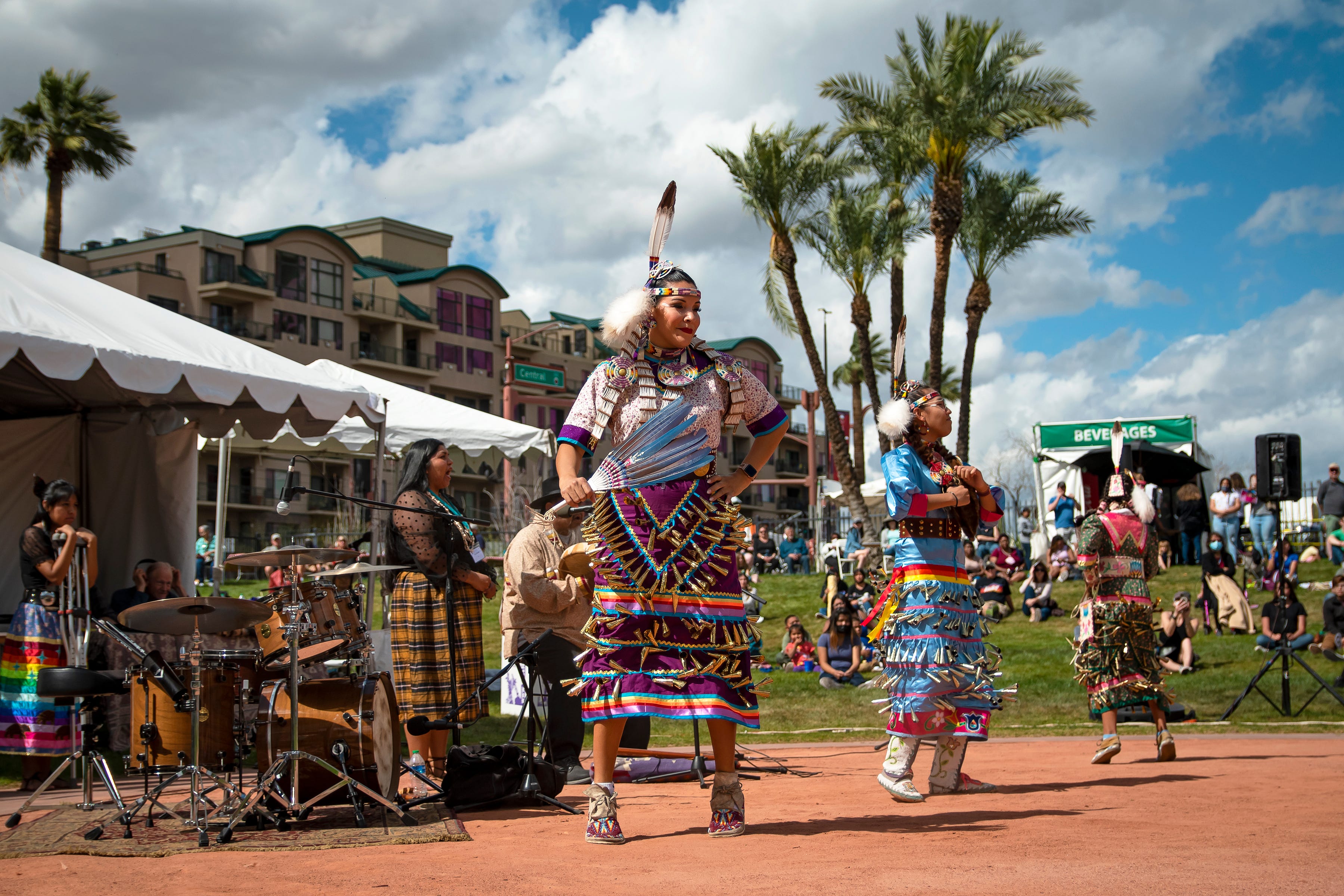 Things to do in Phoenix Heard Museum Indian market 2022