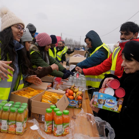 Volunteers from BAPS Shri Swaminarayan Mandir help