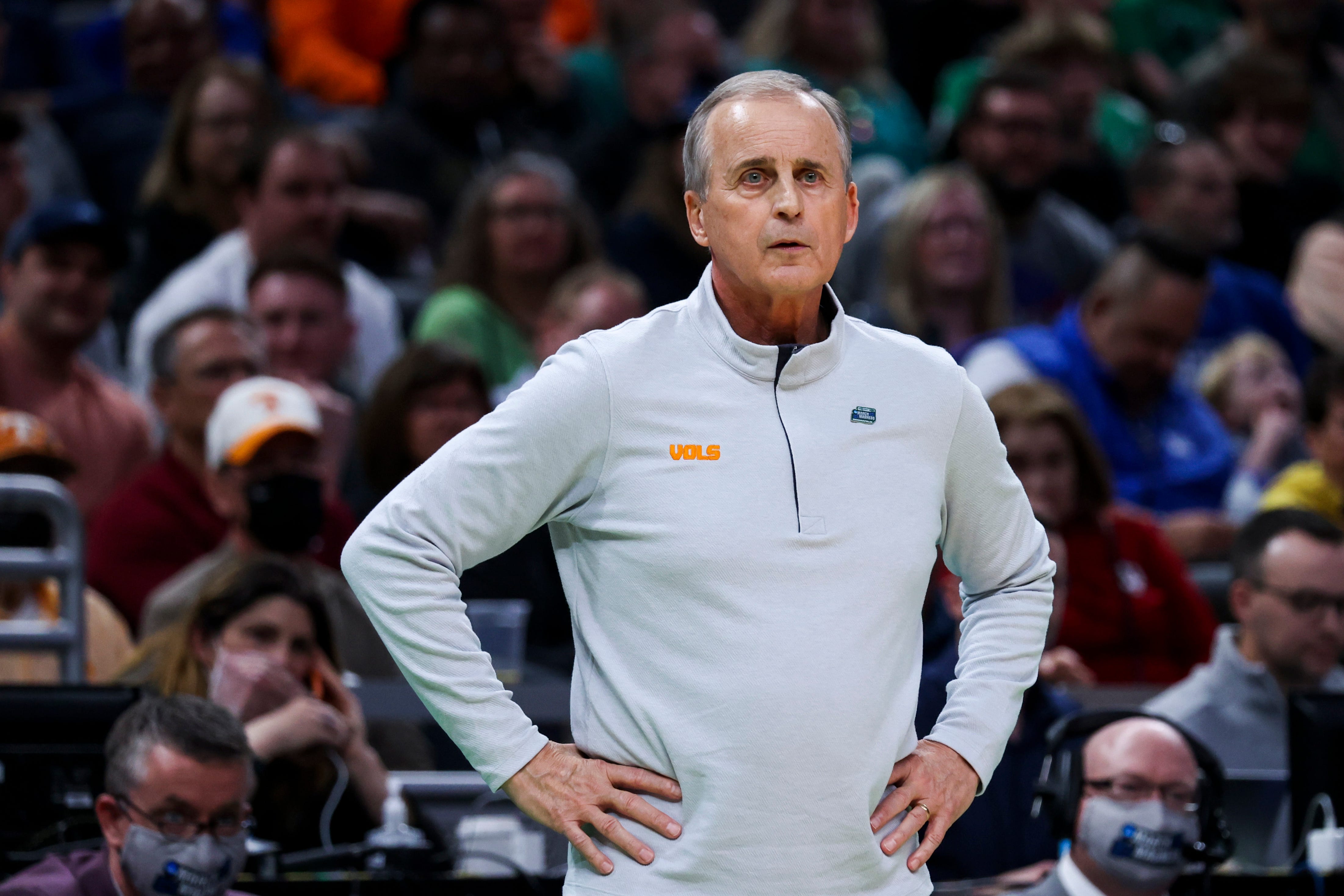 NCAA tournament win means Vols' Rick Barnes hits $1 million in bonuses