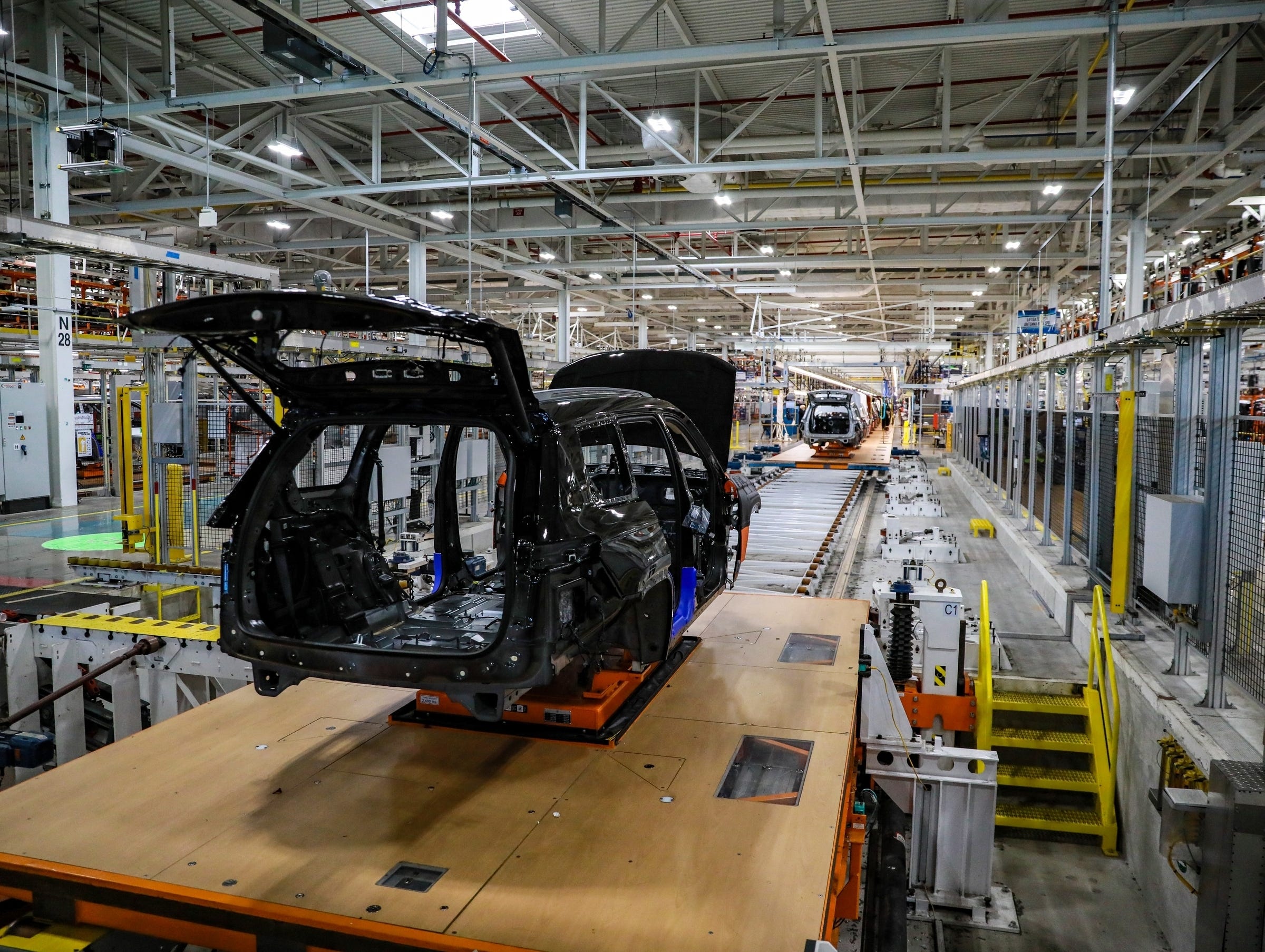 Stellantis Detroit Plant That Makes Durango, Grand Cherokee Offline