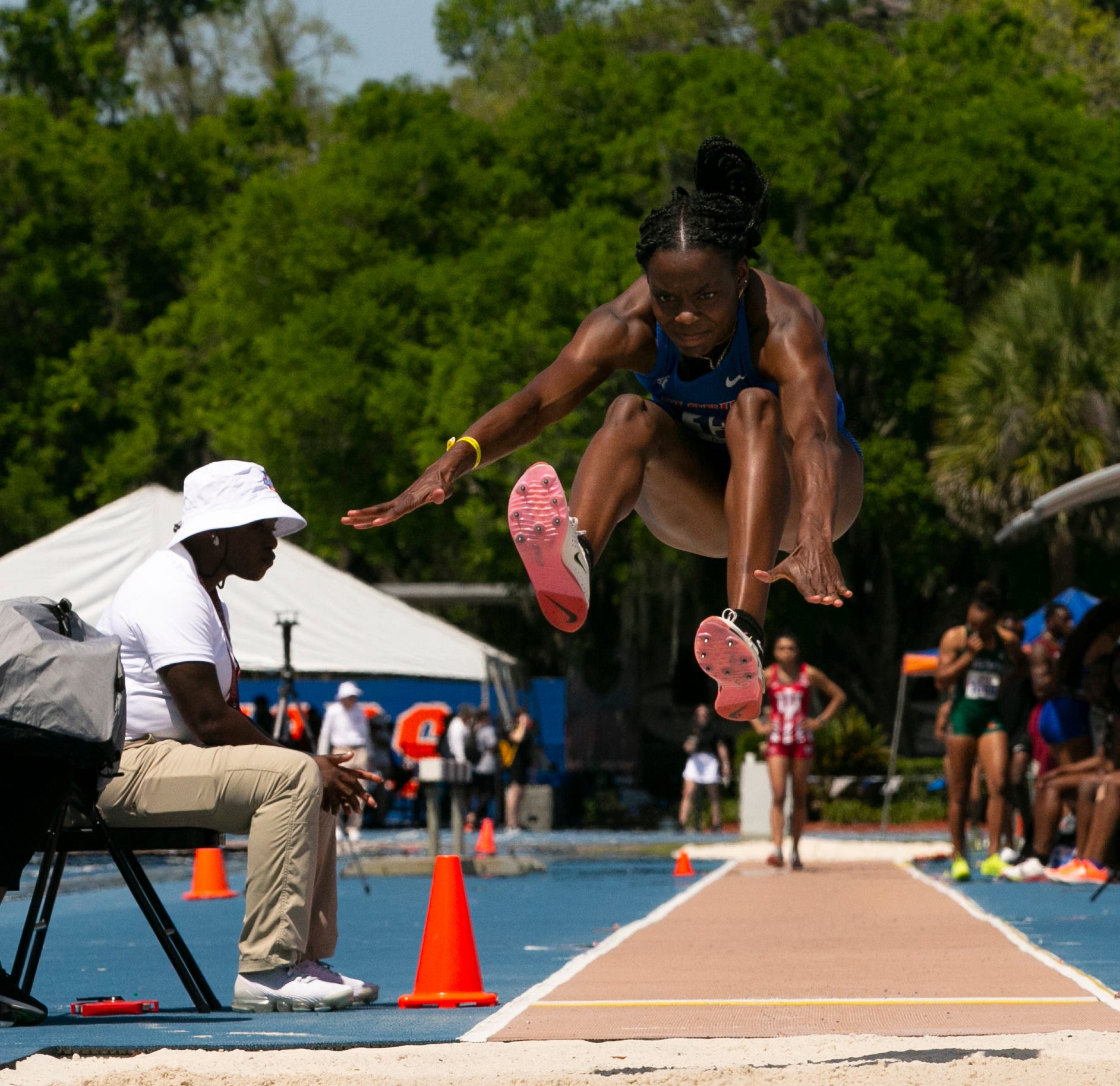 Pepsi Florida Relays Gators set records and personal bests on Day 1