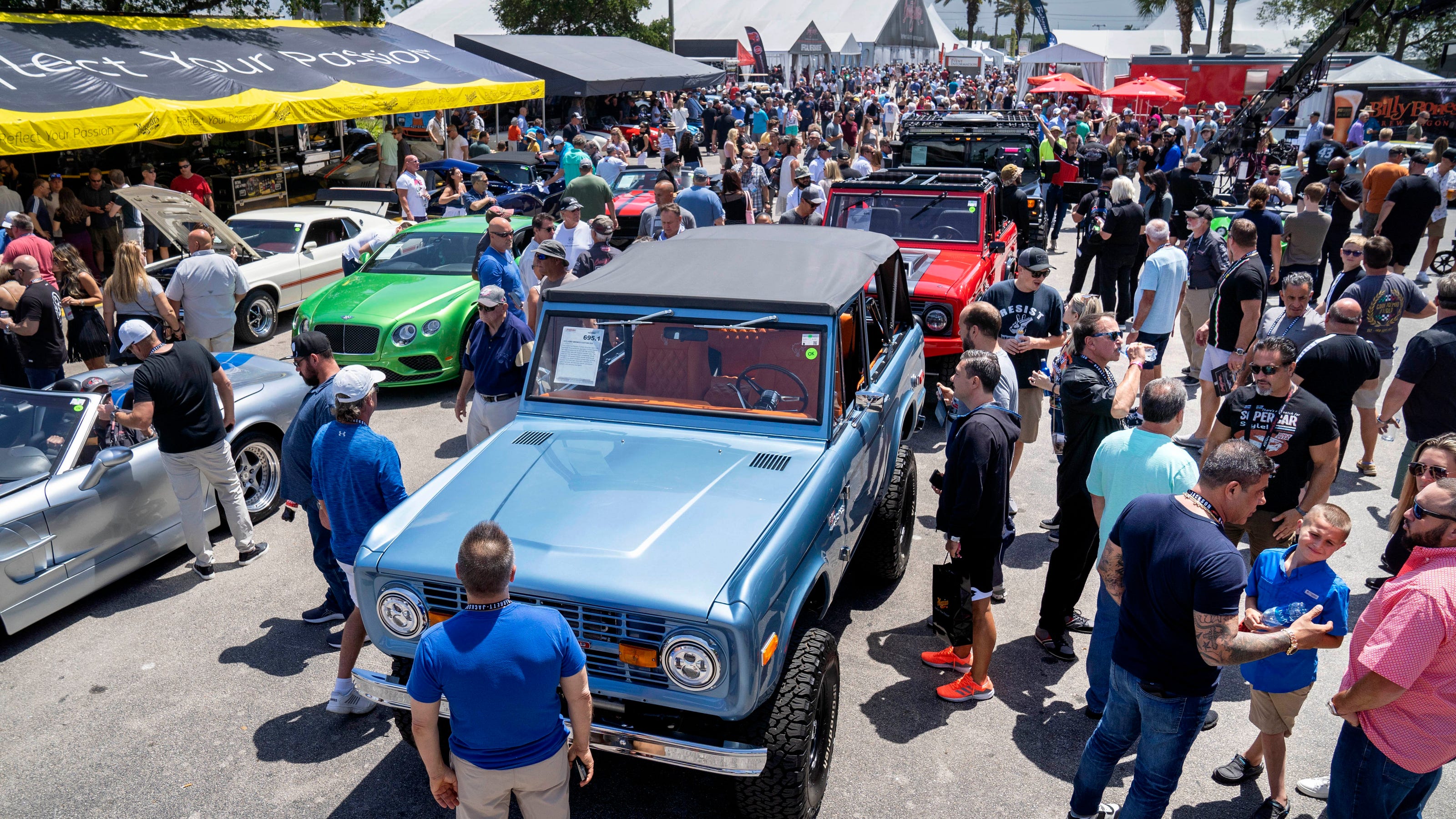 BarrettJackson Palm Beach Car auction in Florida draws thousands