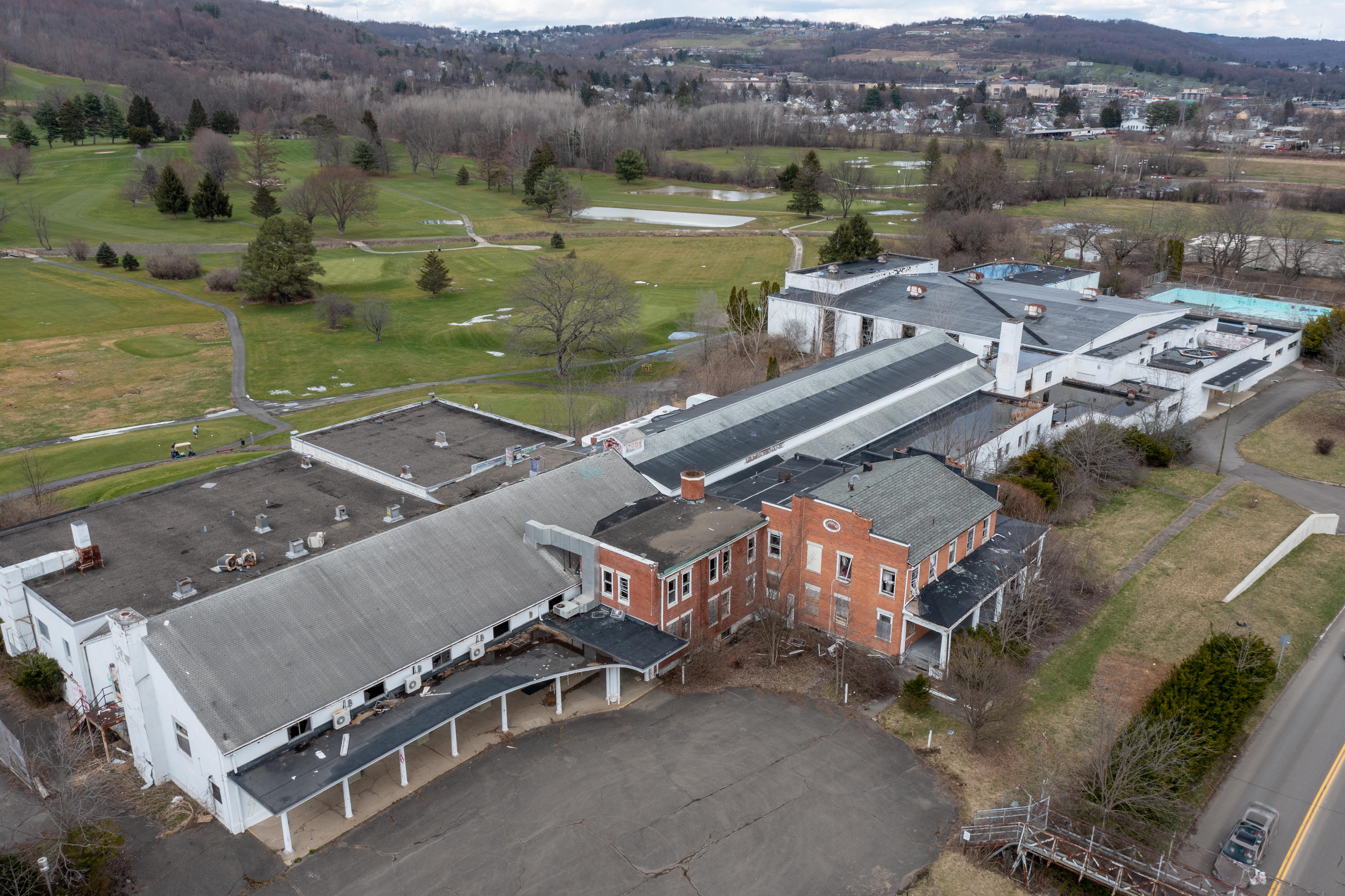 NY orders preservation IBM Country Club history before demolition