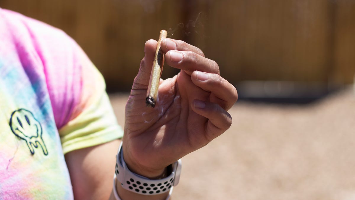 Can you smoke weed in public? What you need to know in New Jersey