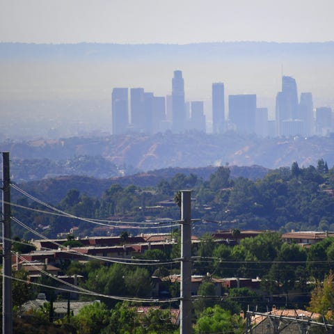 A layer of pollution can be seen hovering over Los