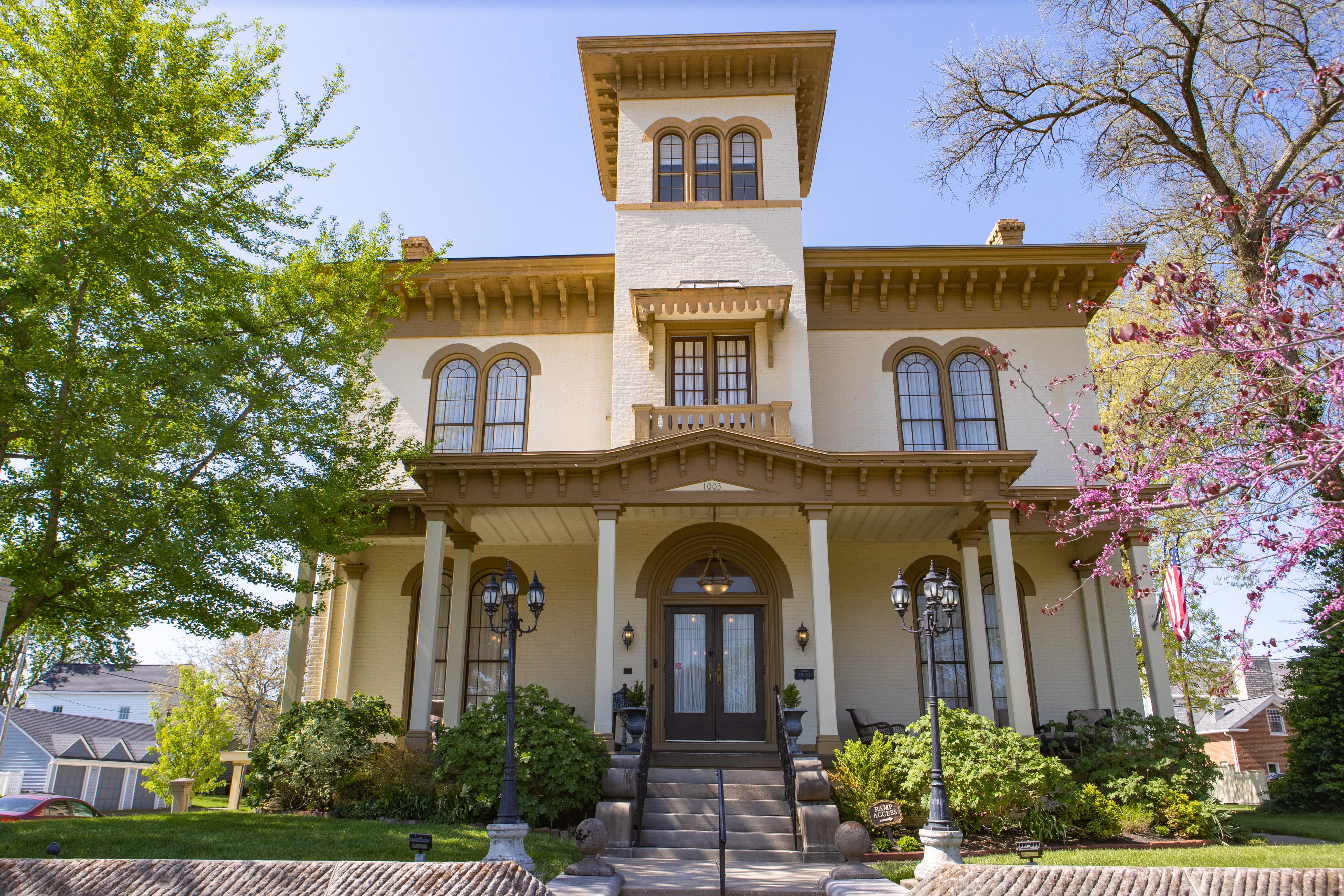 Home Of The Week: New Albany's Historic Pepin Mansion Bed & Breakfast