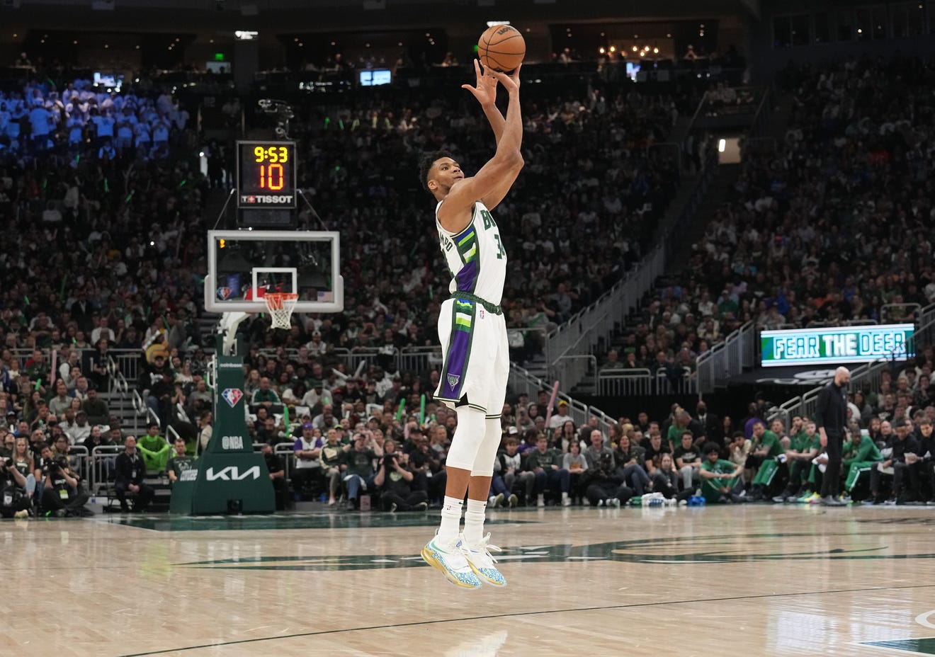 Giannis Antetokounmpo's 3point shot can be ugly, but try to love it