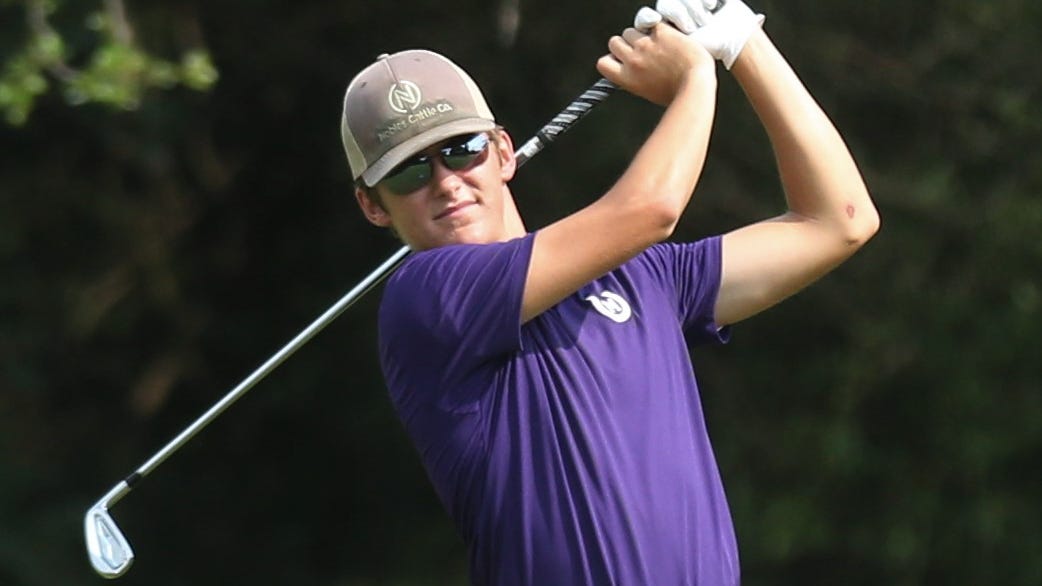 2ac6e31b 21cf 44ec 9bd0 2cd91b60d8be UIL Boys Golf Cy Nobles Of Mason 3.JPG?crop=1042,586,x0,y52&width=1042&height=586&format=pjpg&auto=webp