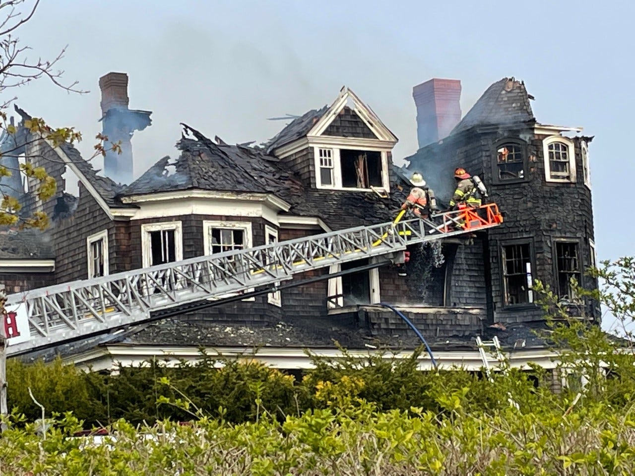 Fire Destroys York Beach Waterfront Home Built In 1800s