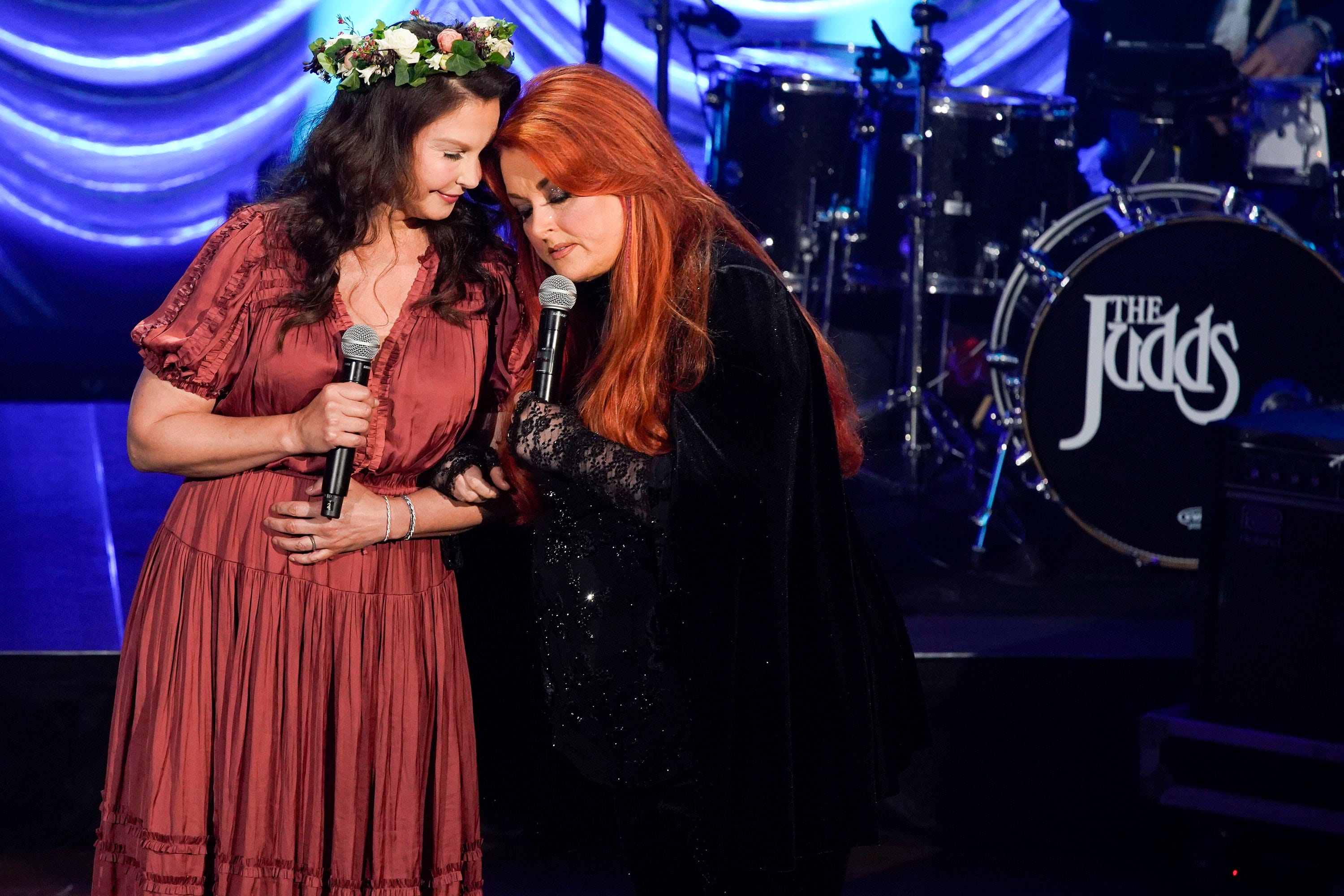 Trisha Yearwood will join Wynonna in Nashville for 'The Judds' concert
