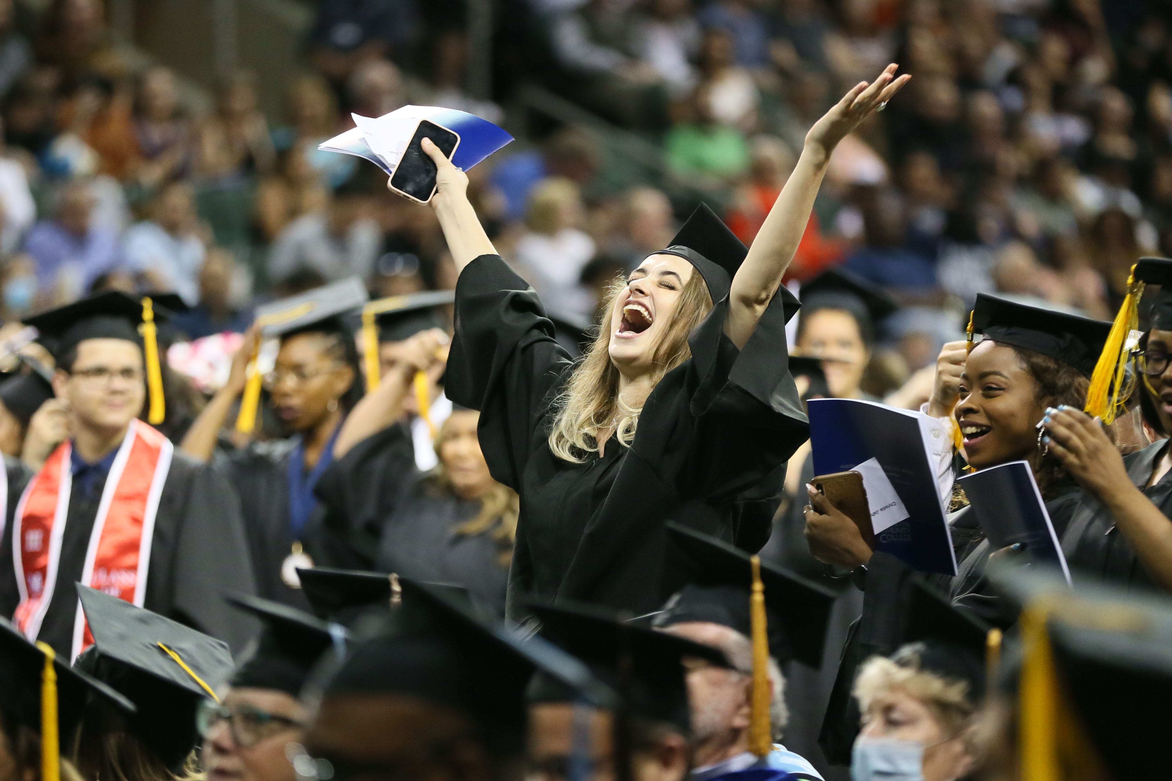 Tino Martinez to Speak at May 17 Commencement