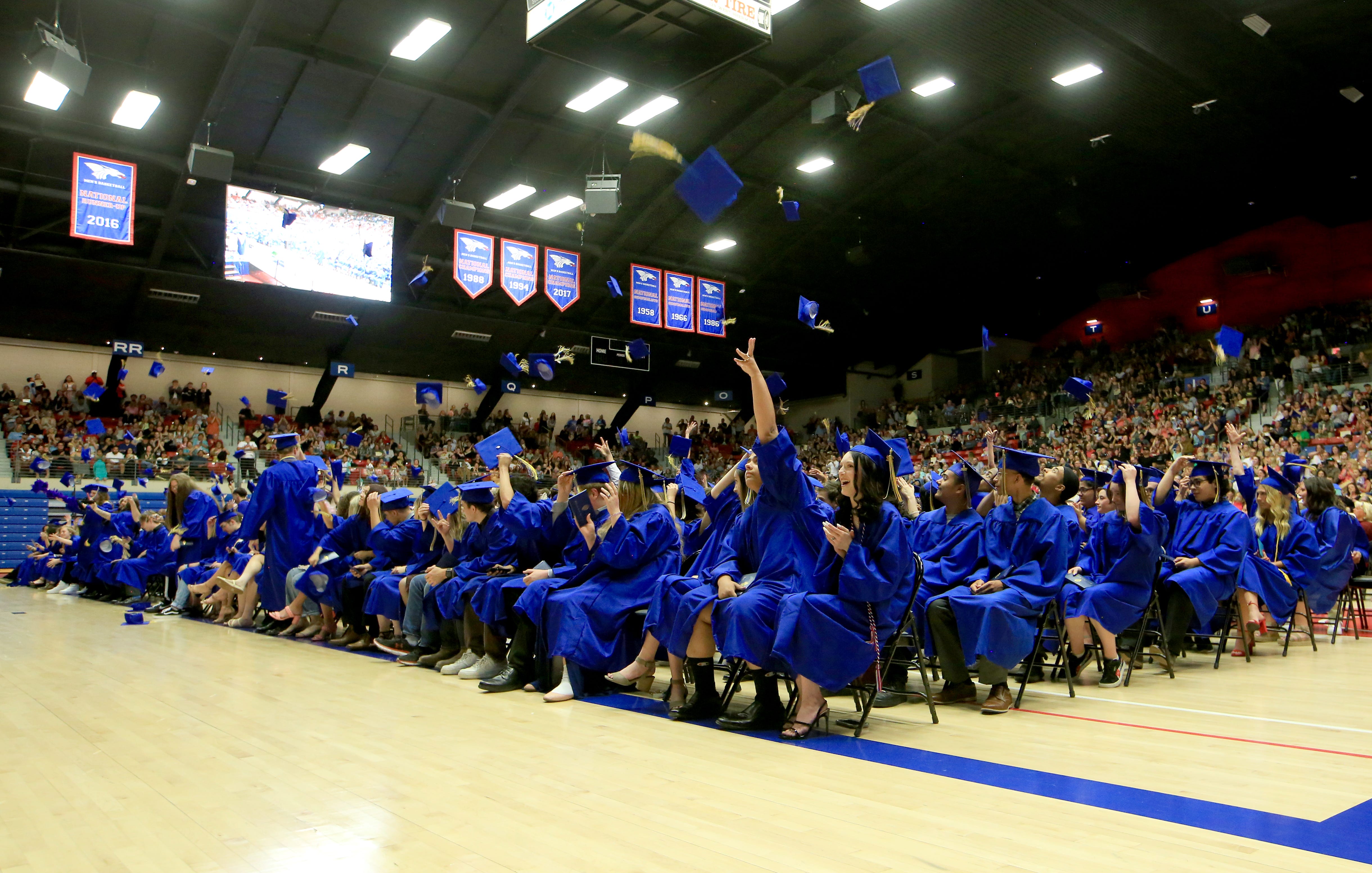 Kansas Education Board Continues High School Graduation Discussion