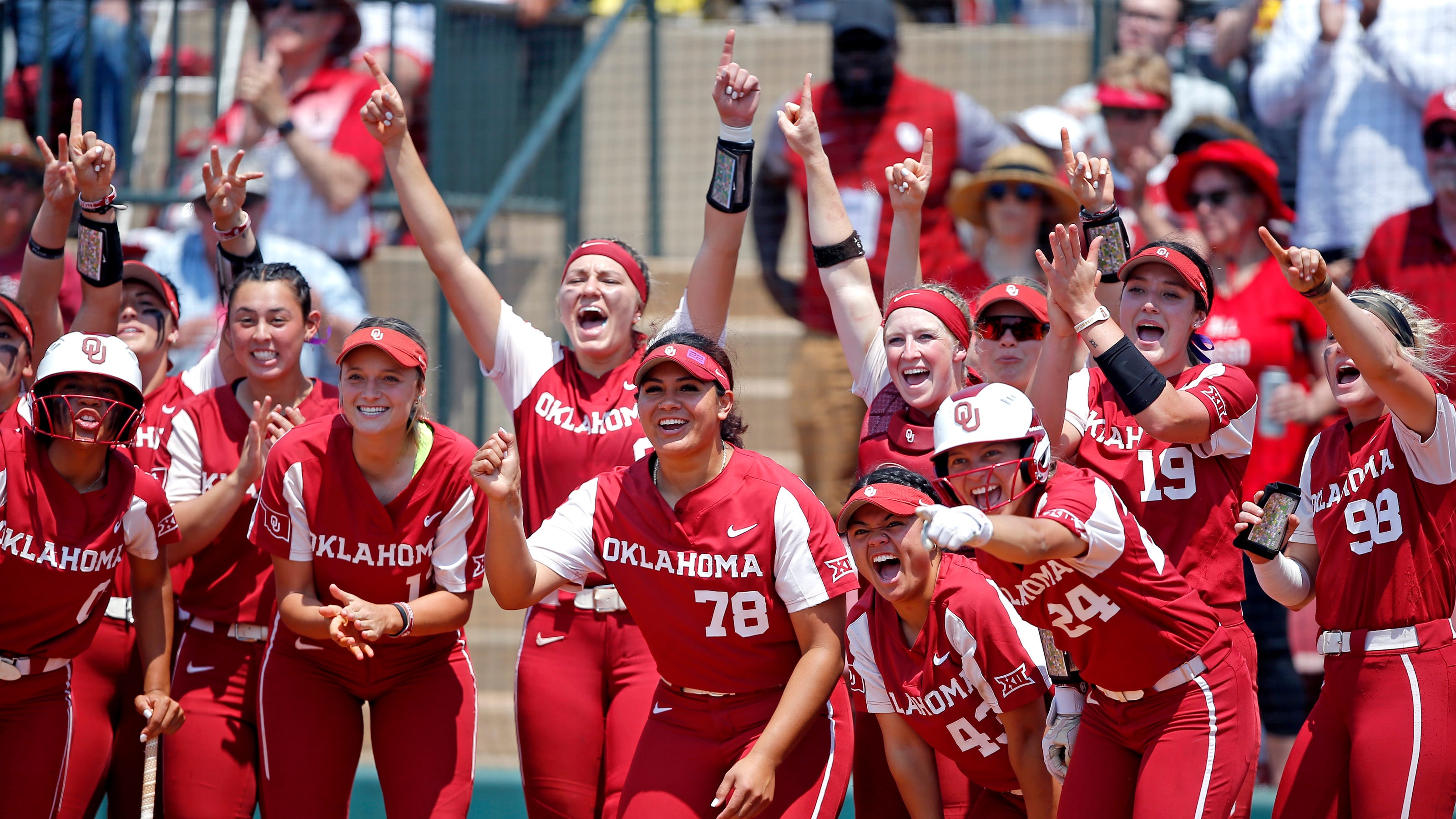 Experts pick every WCWS game and NCAA softball national champion