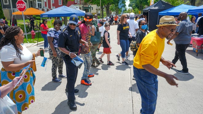 Milwaukee comes together at 10th annual Heal the Hood block party