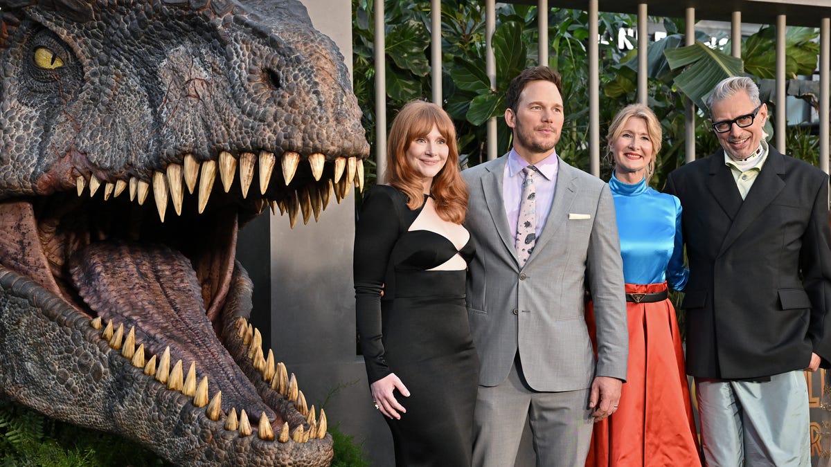 (L-R) Bryce Dallas Howard, Chris Pratt, Laura Dern, and Jeff Goldblum attend the Los Angeles Premiere of Universal Pictures "Jurassic World Dominion" on June 06, 2022 in Hollywood, California.