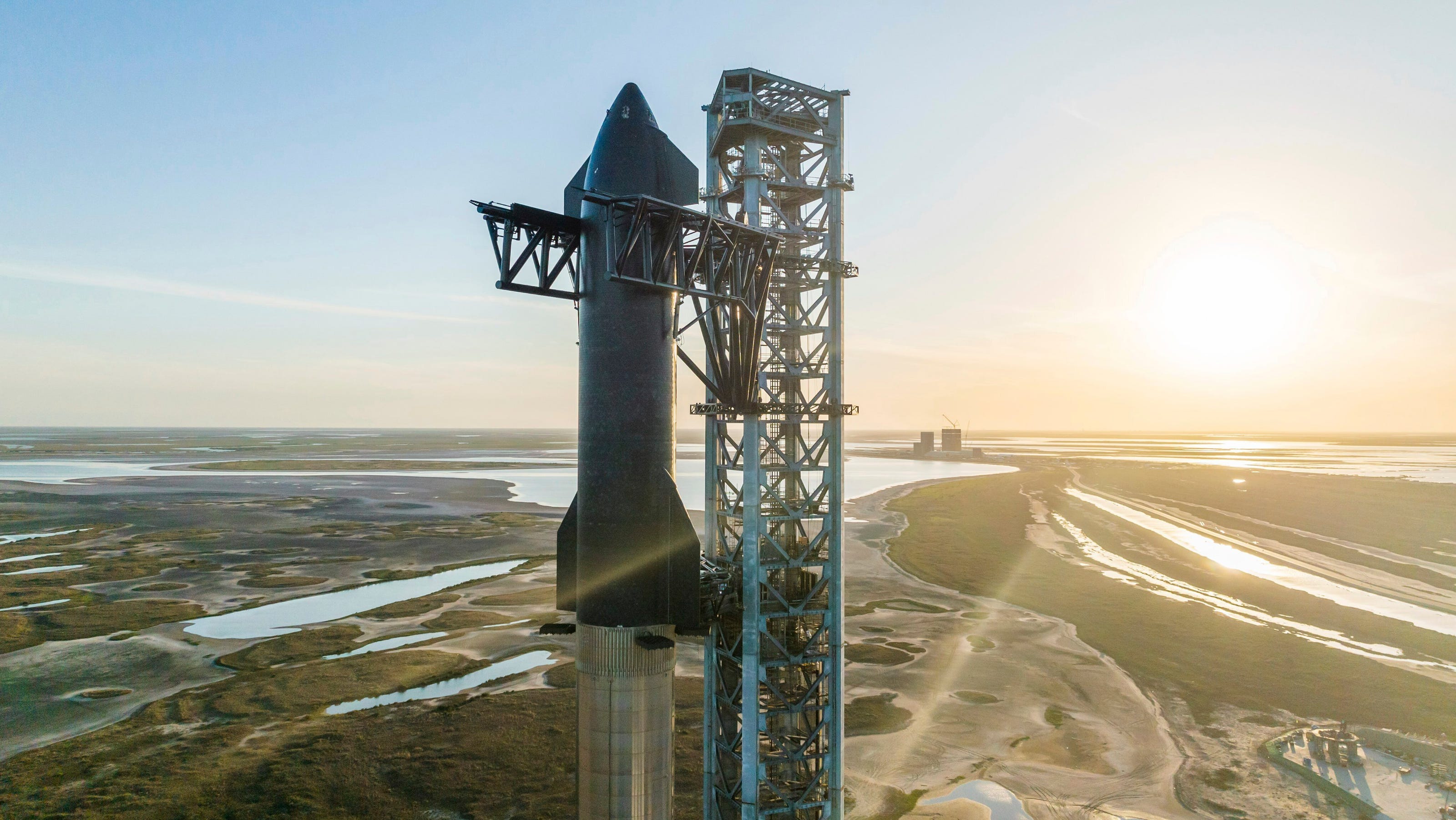 SpaceX closer to launching giant rocketship after FAA review
