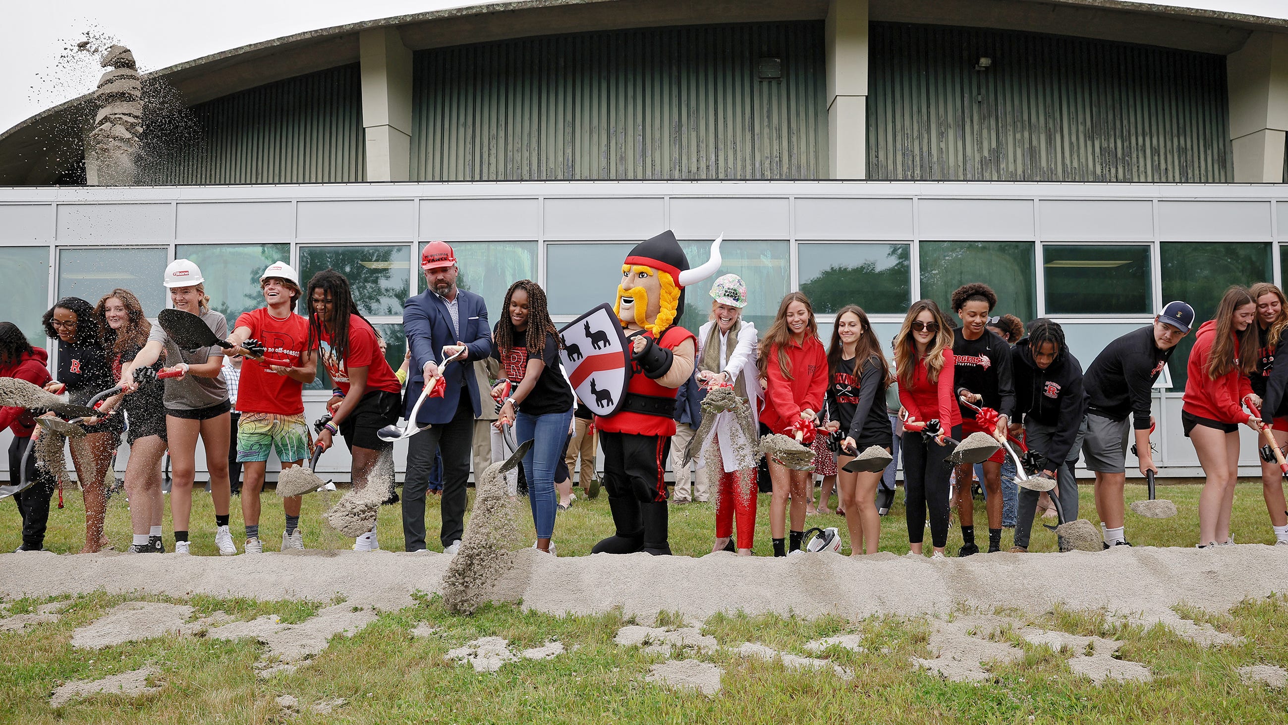 Newport RI: Rogers High School groundbreaking ceremony held