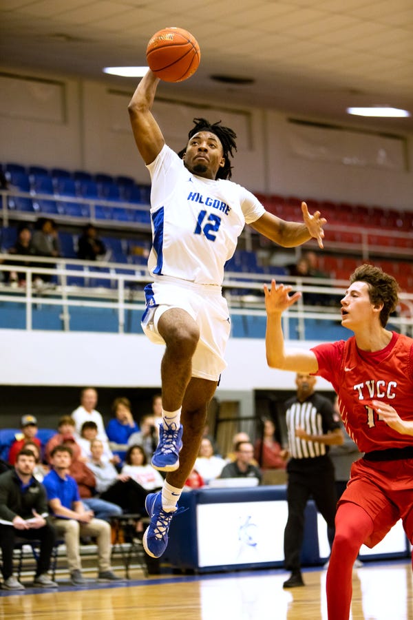 Cincinnati basketball recruiting JUCO guard DaVeon Thomas commits