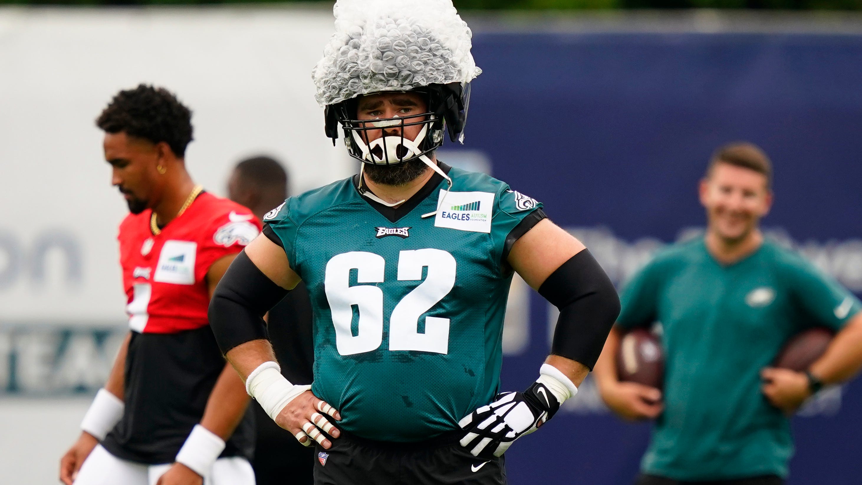Jason Kelce having elbow surgery, status unknown for Eagles opener