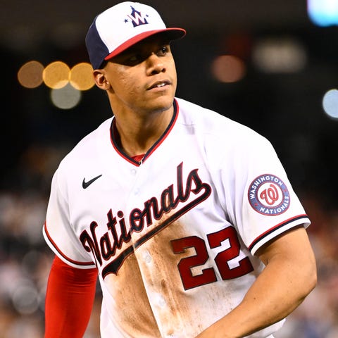 Juan Soto takes the field during the Nationals' ga