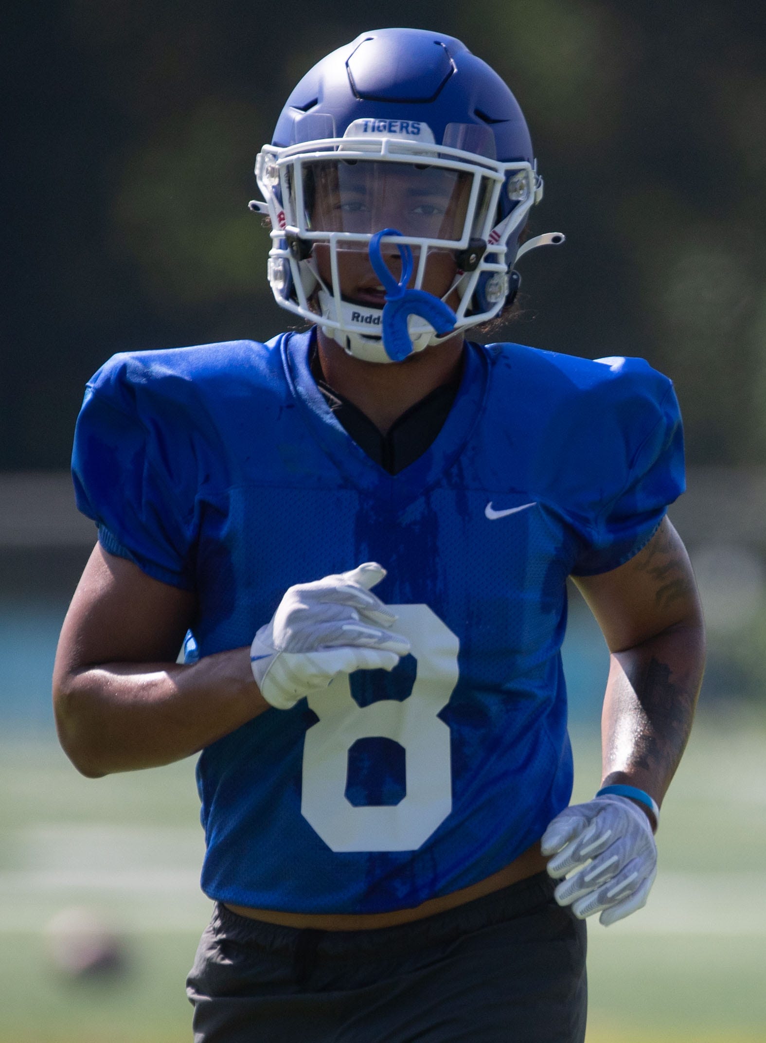 memphis football gloves