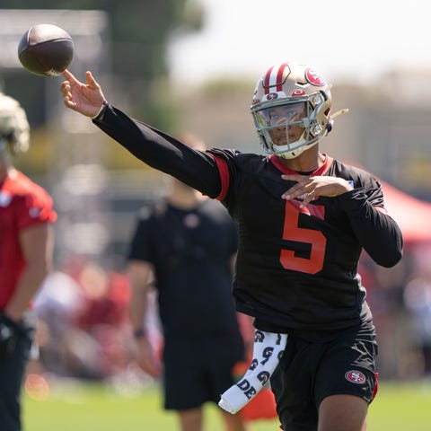 San Francisco 49ers quarterback Trey Lance (5) thr