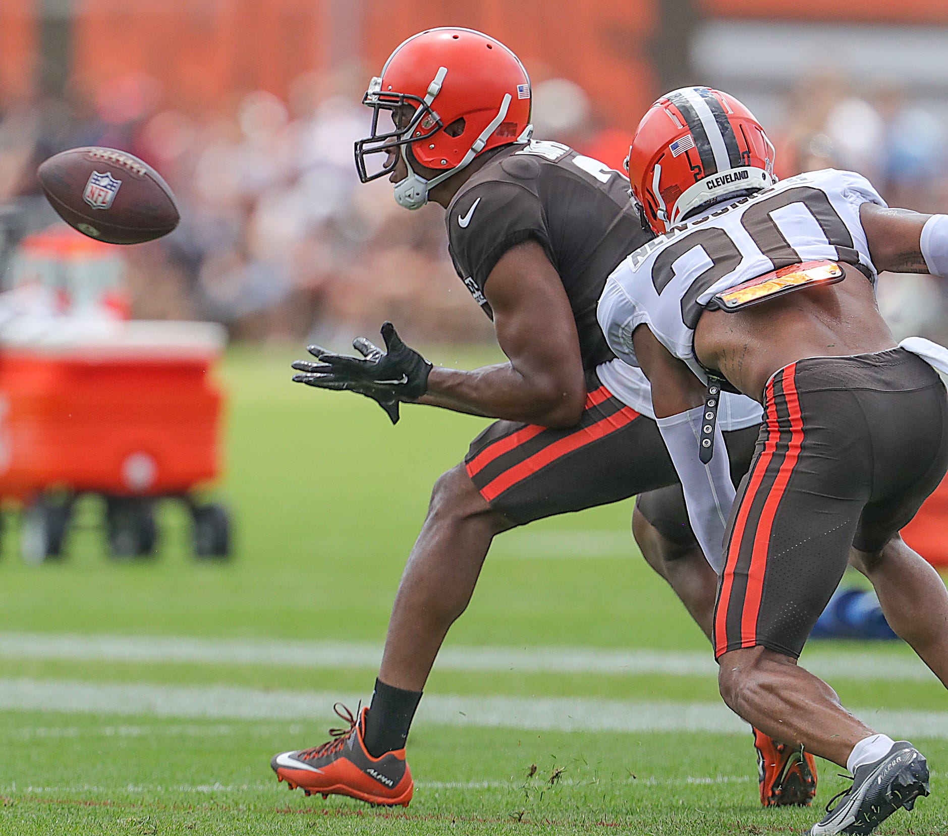 Cleveland Browns Star Receiver Amari Cooper Teaches Young DBs