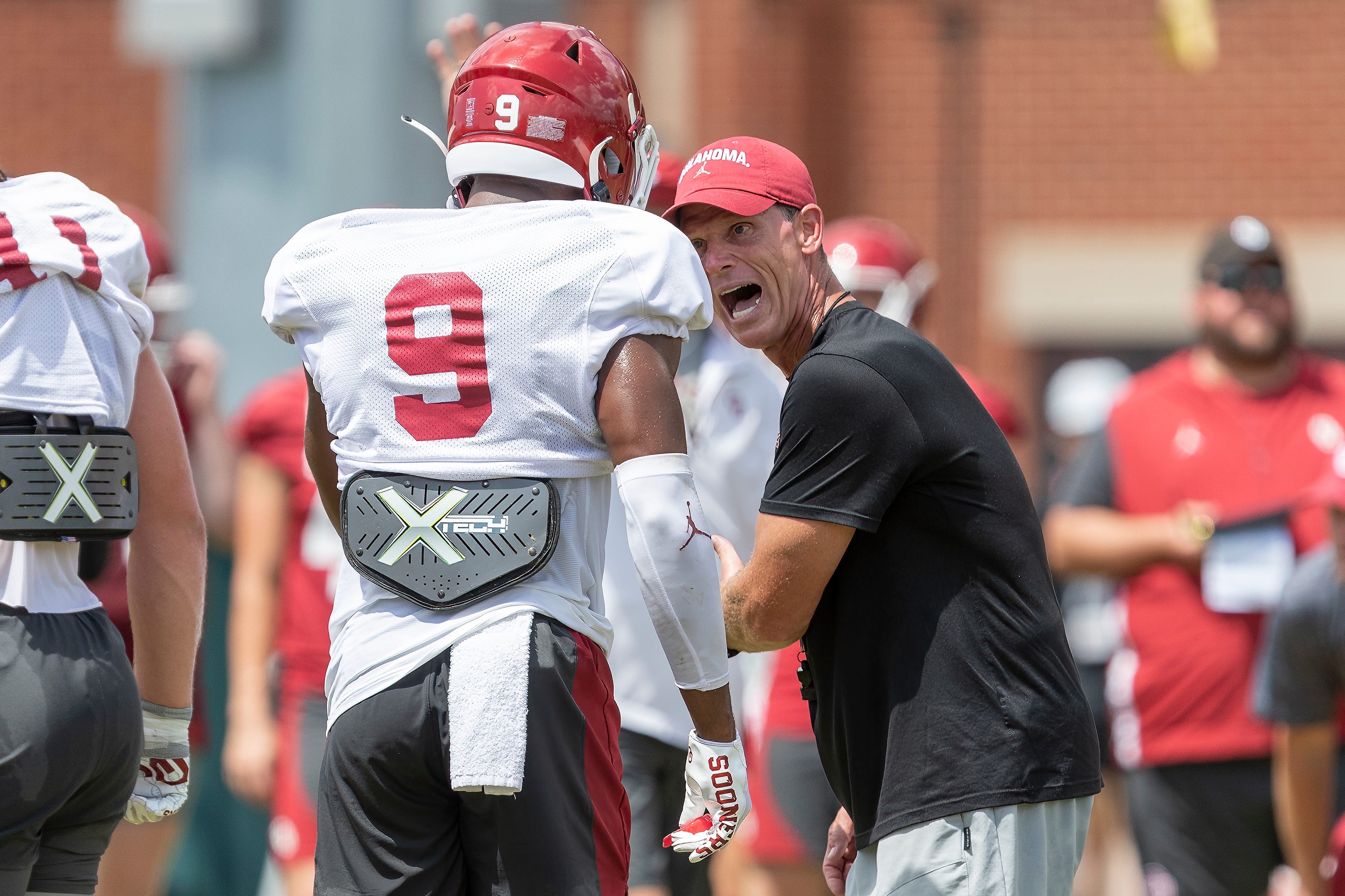 OU Football: Brent Venables Enters Debut With 'controlled Intensity'