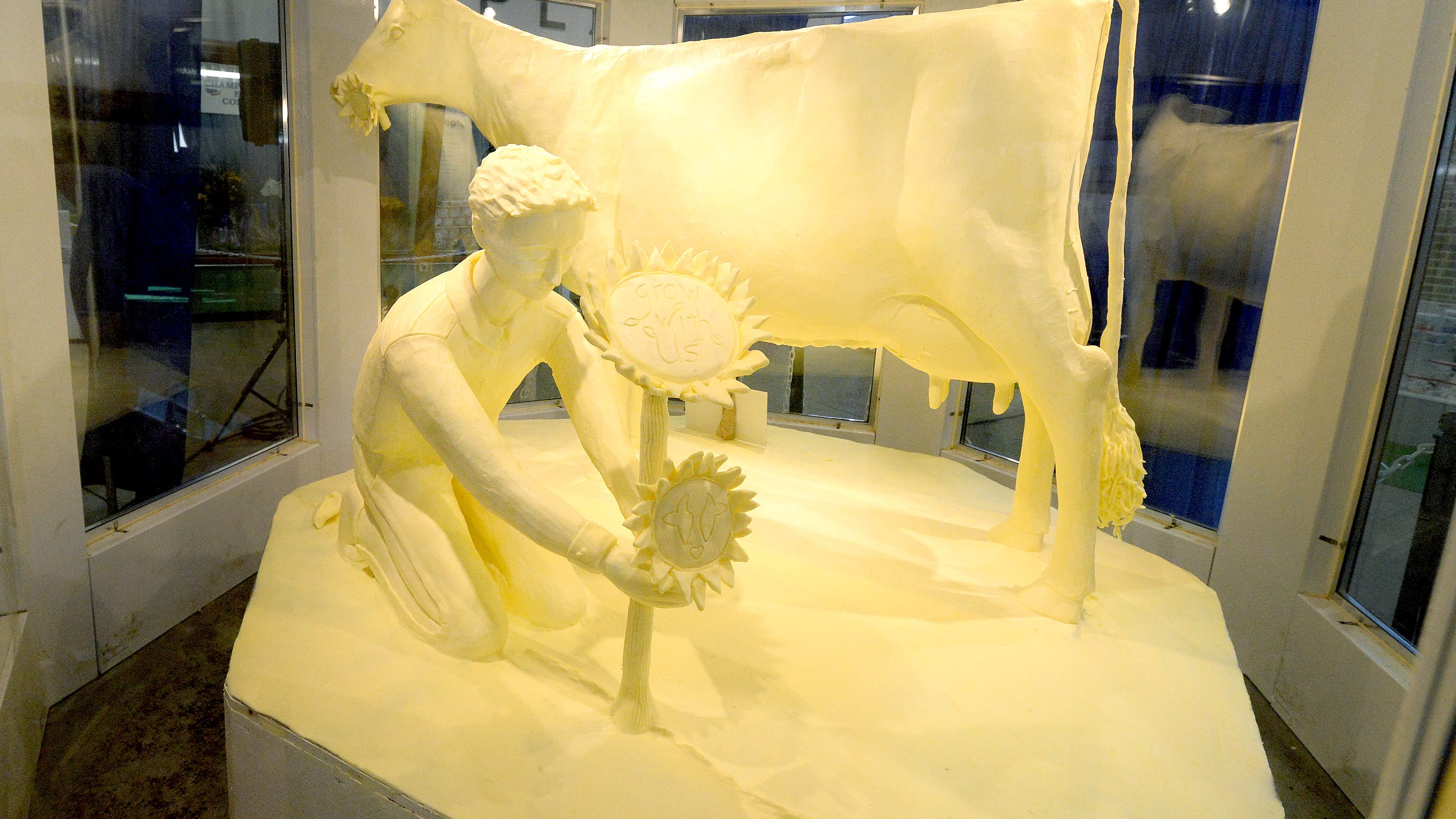 Everything you need to know about the Illinois State Fair Butter Cow